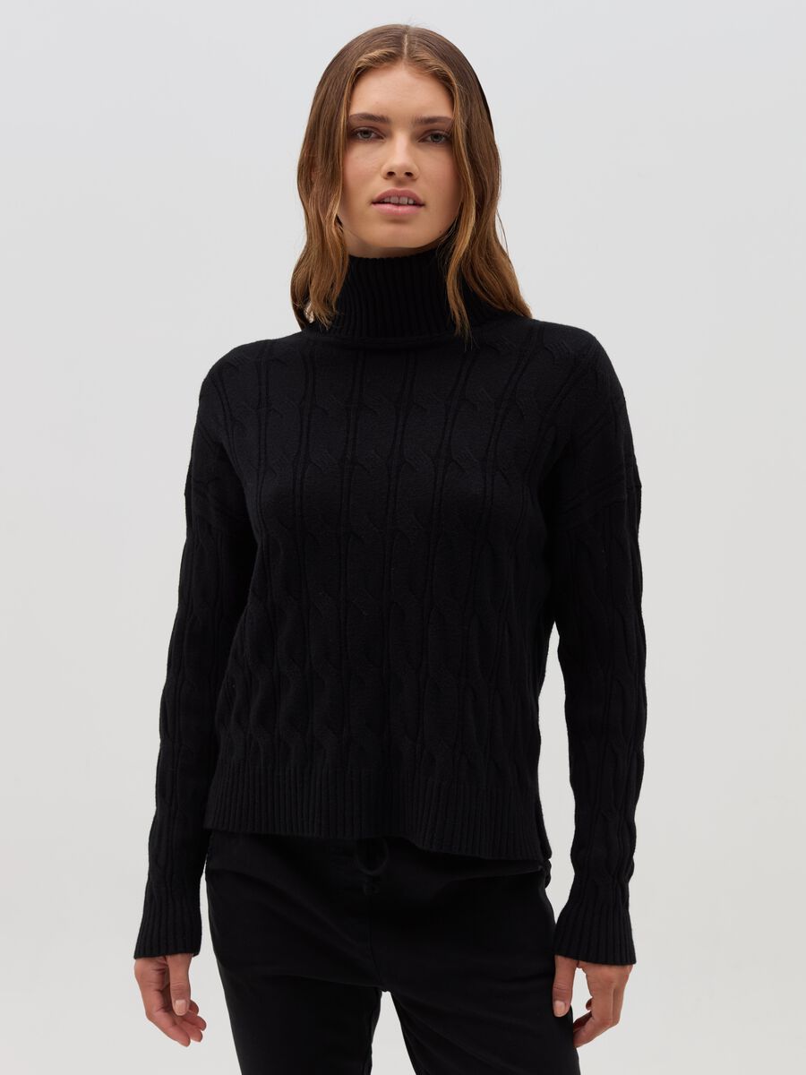 Cable-knit pullover with high neck_0