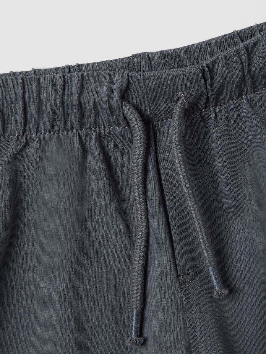 Multicolour pure cotton regular fit set for boys - T-shirt and shorts_3