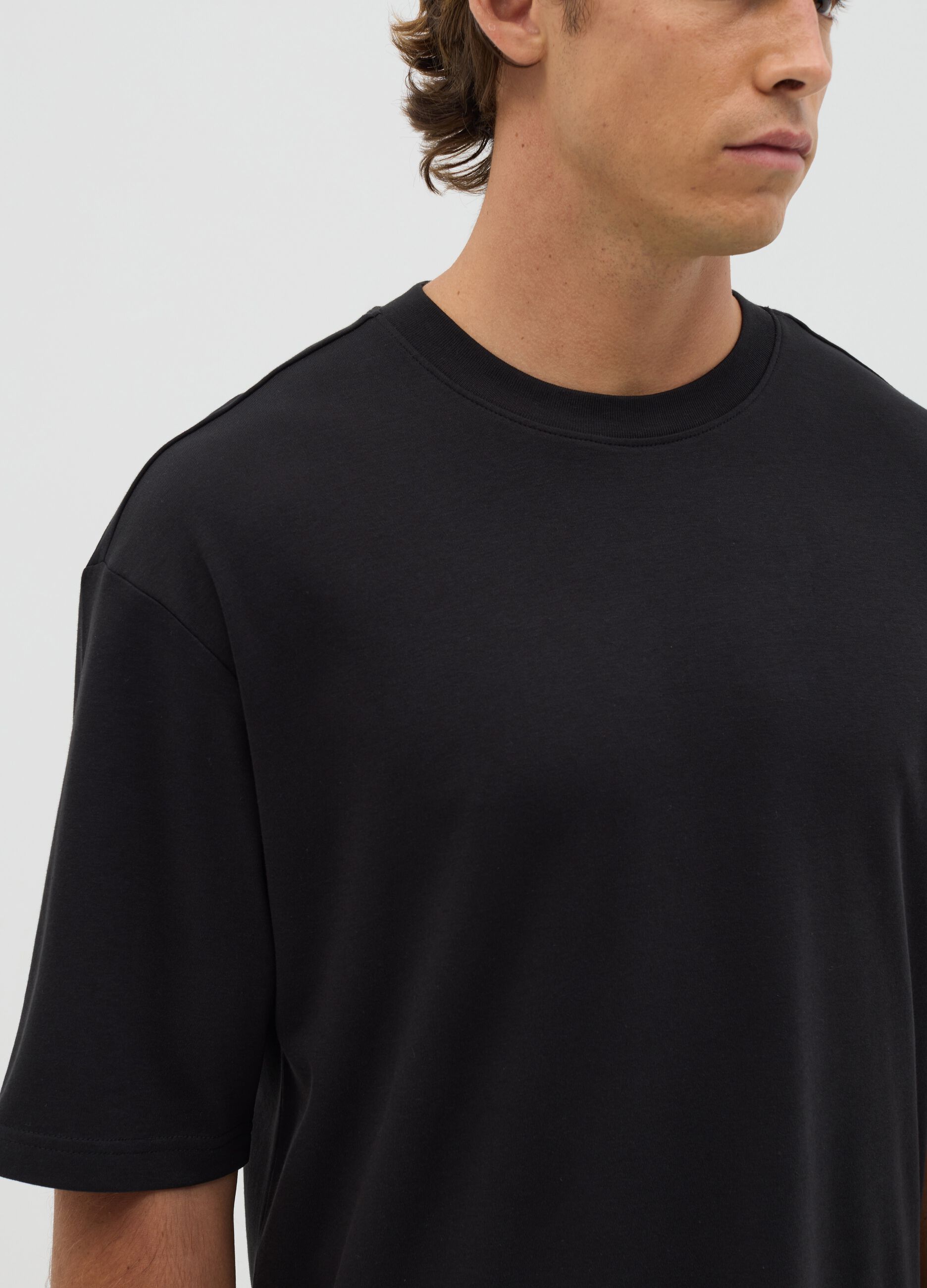 Black short sleeve cotton T-shirt