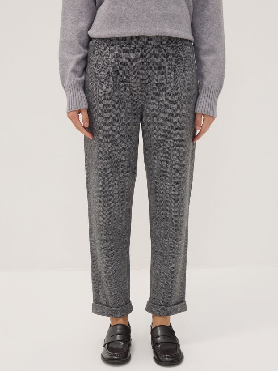 Grey regular-fit trousers with chevron pattern_1
