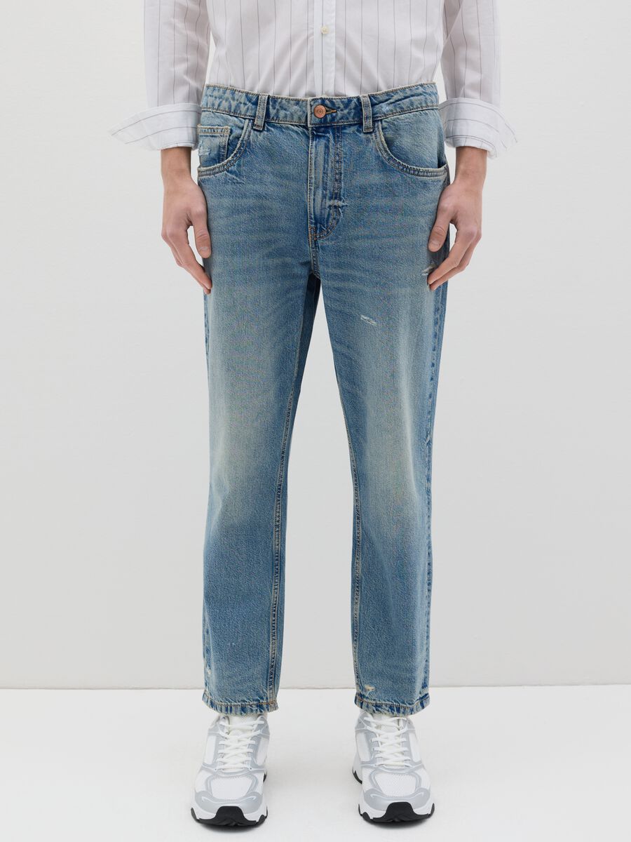 Slim-fit jeans with five pockets_1
