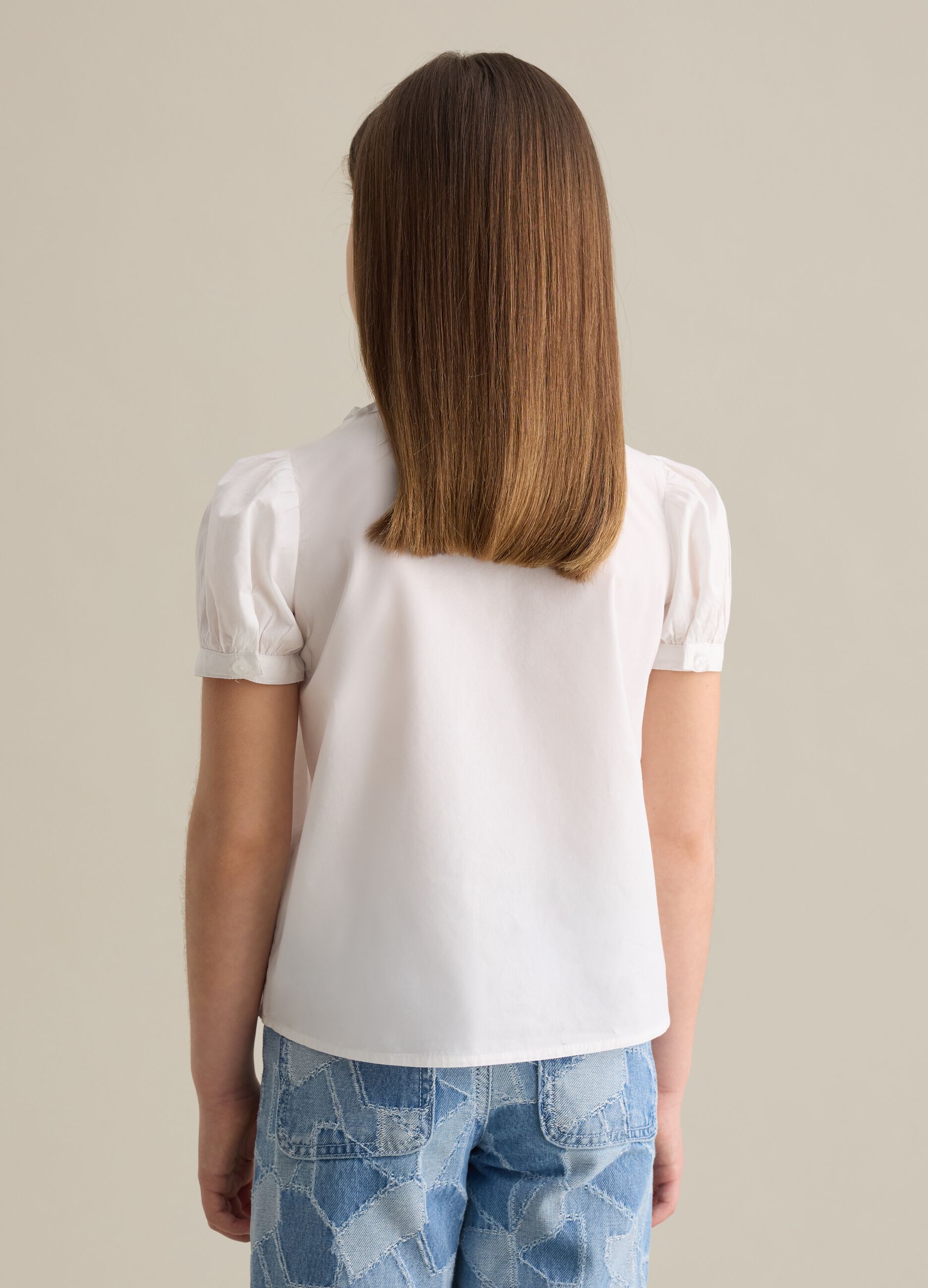 Cotton shirt with lace and floral embroidery