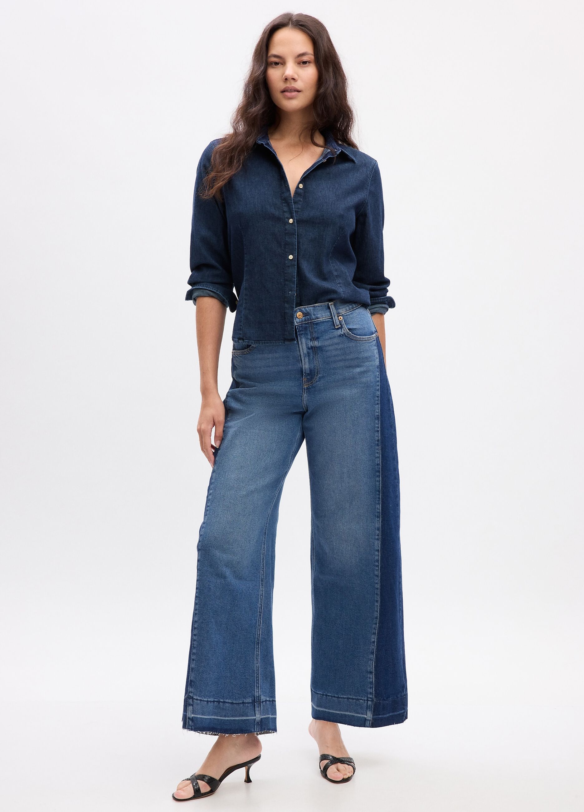 Two-tone, wide-leg jeans with high waist