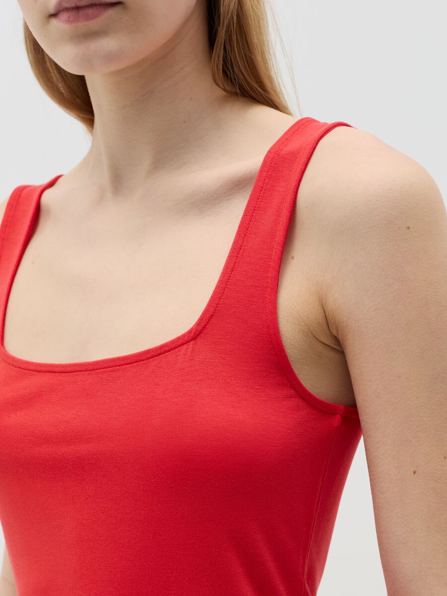 Basic red tank top in stretch viscose_2