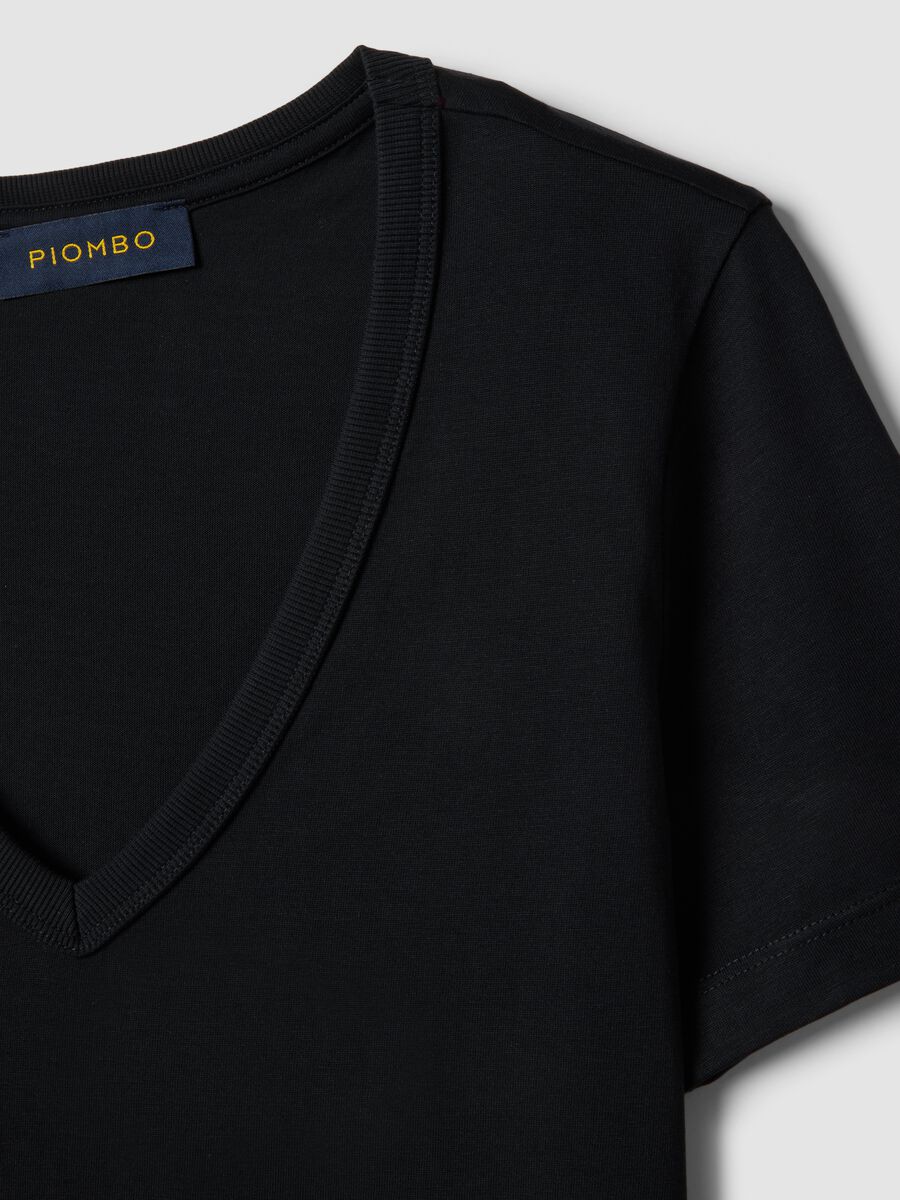 T-shirt in puro cotone nero regular fit con collo a V_1