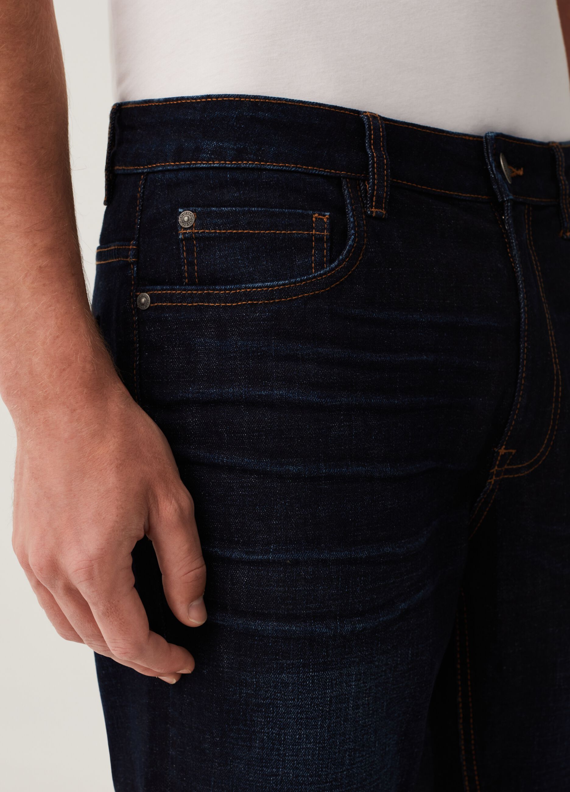 Jeans relaxed fit cinque tasche_3