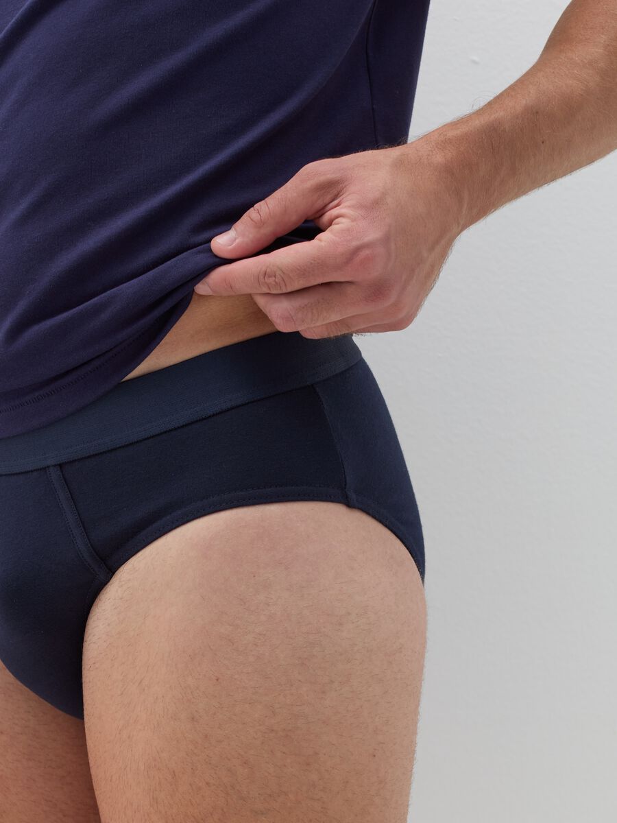 Two-pack briefs in organic cotton with micro pattern_2