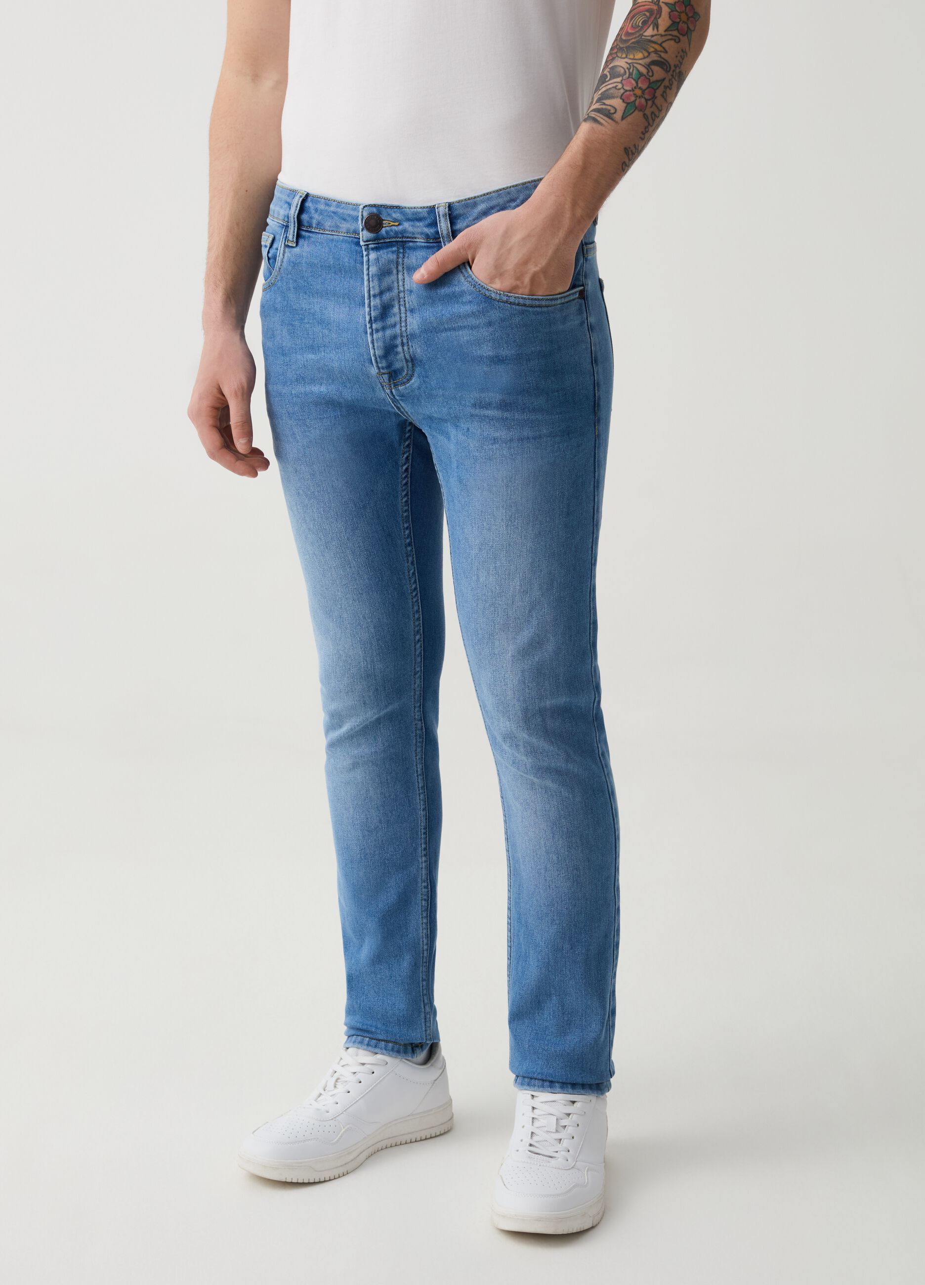 Jeans skinny fit in tessuto Coolmax®