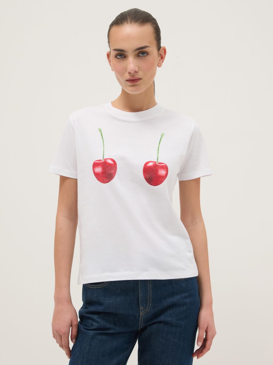White pure cotton regular fit T-shirt with cherry print_0
