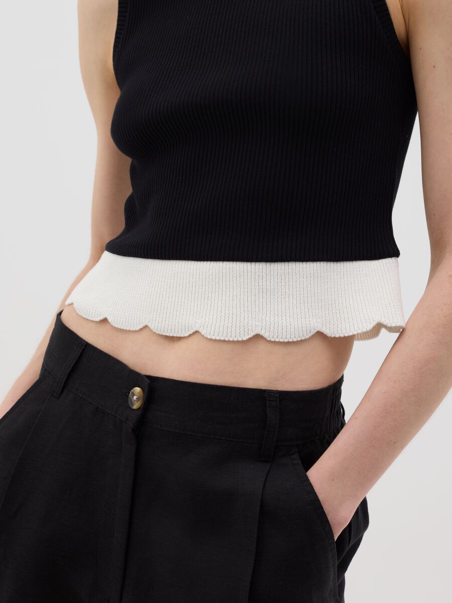 Black Sleeveless Ovs Top in Stretch Cotton_3