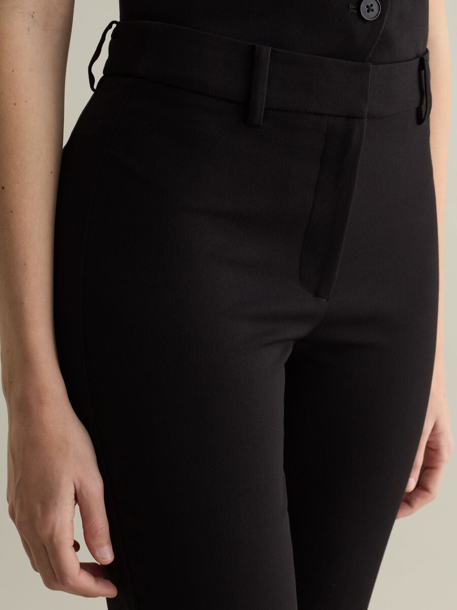 Straight-fit trousers in viscose blend_3