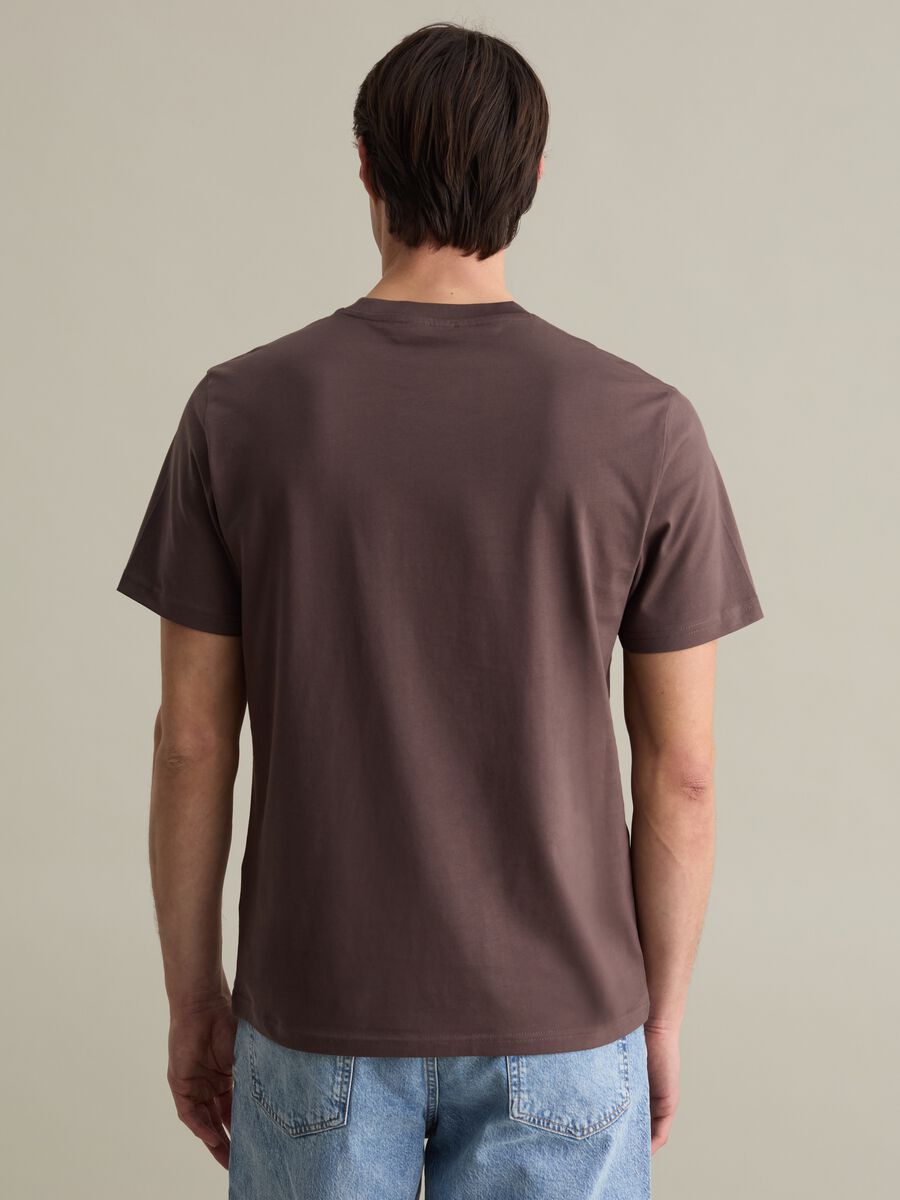 Plain cotton T-shirt with round neck._3