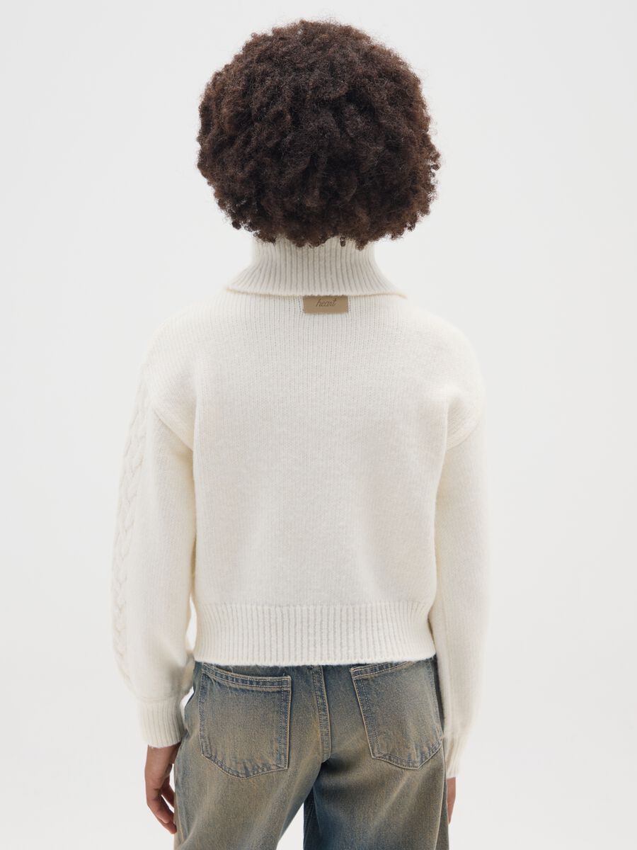Girls' white turtleneck jumper, regular fit and knitted_1