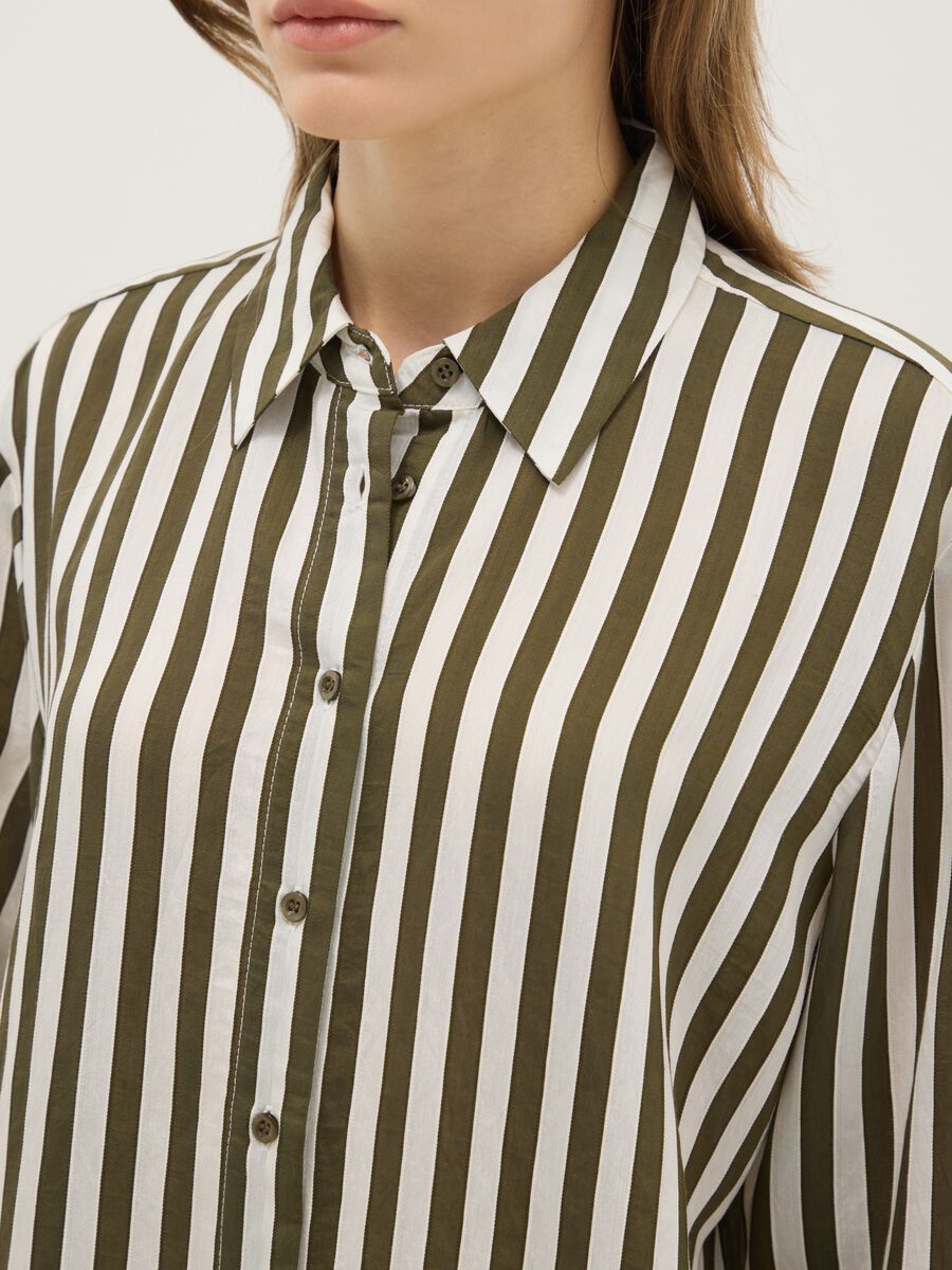 Multicolour striped regular fit shirt with classic collar and buttons_3