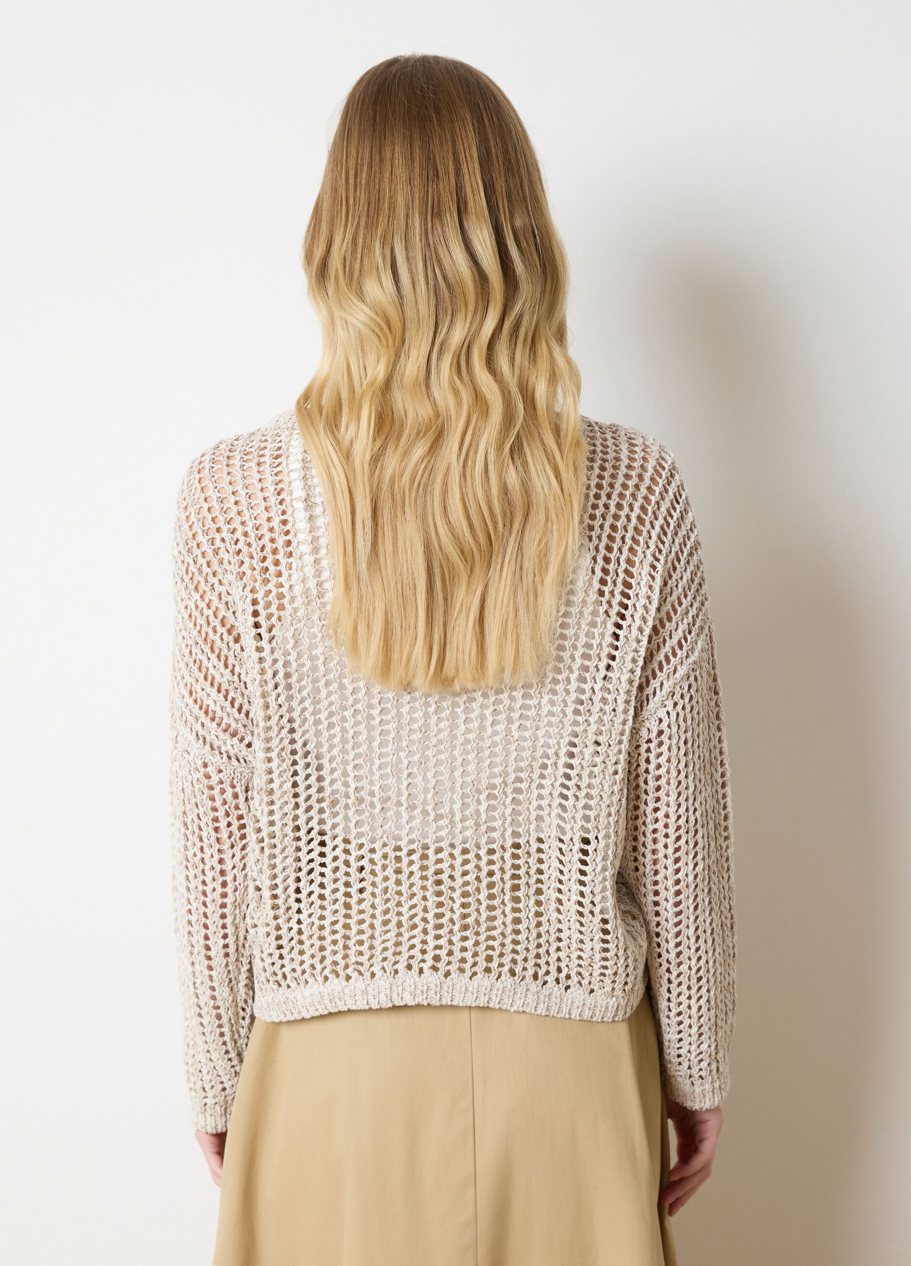 Openwork top with boat neck