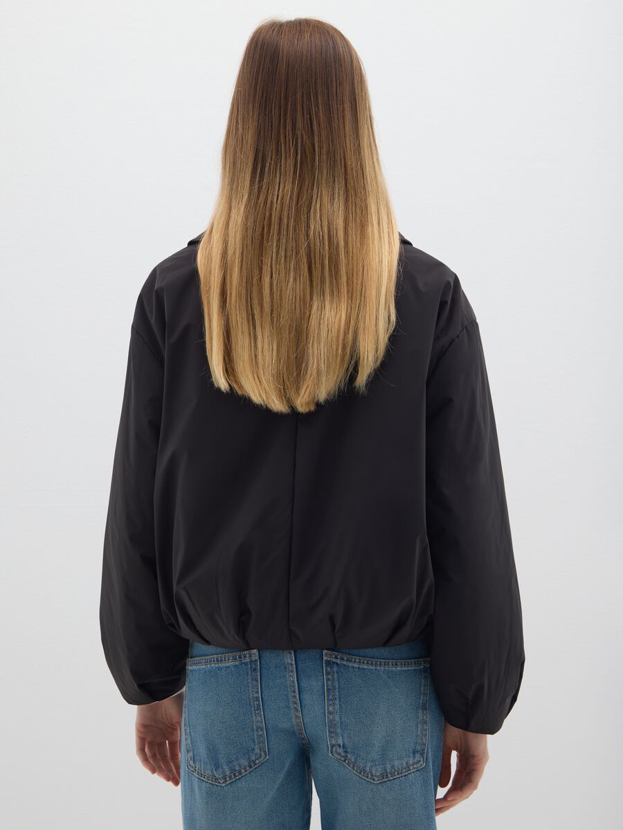 Giacca nera imbottita regular fit e zip_2