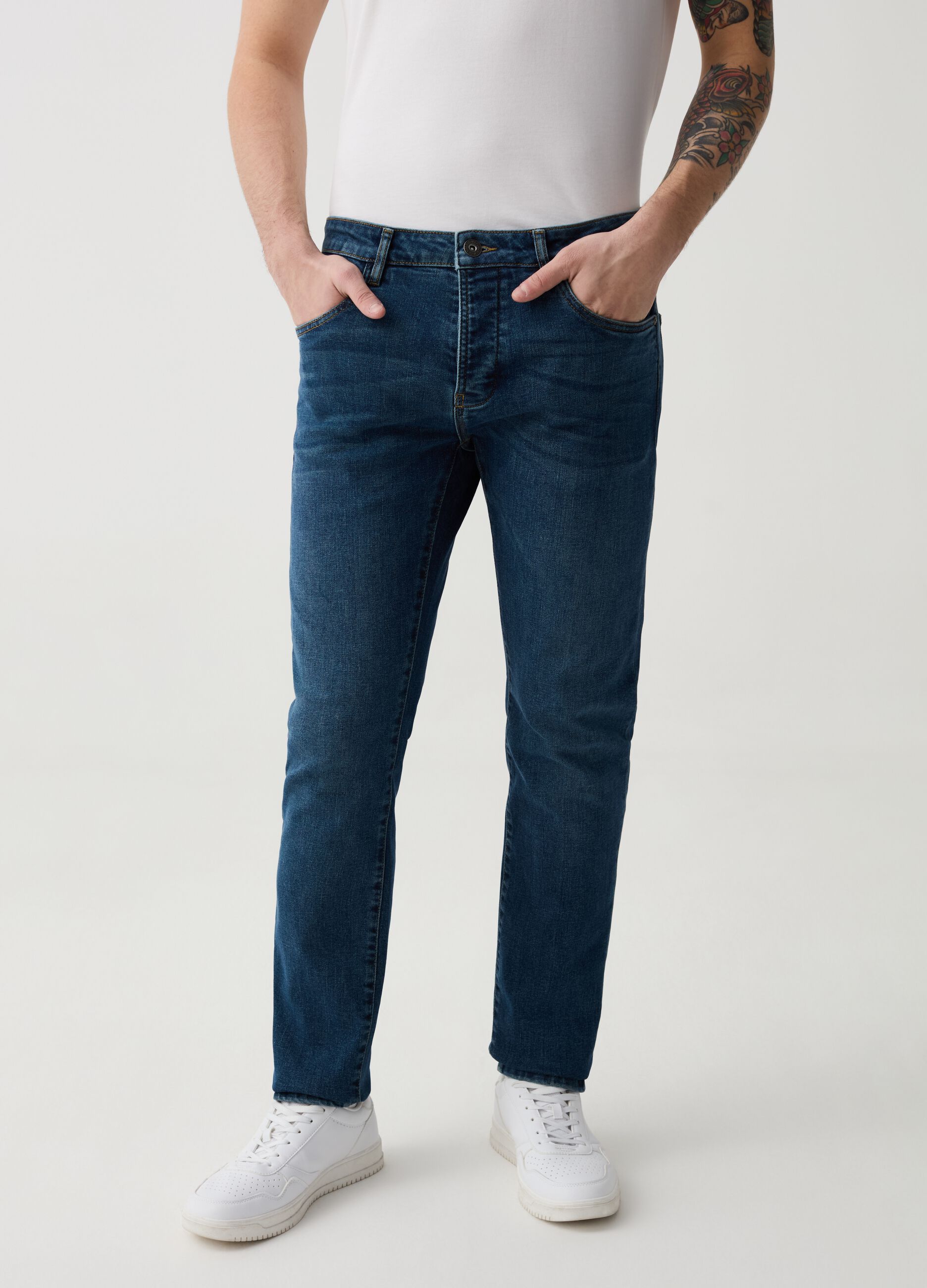 Jeans skinny fit stretch con scoloriture