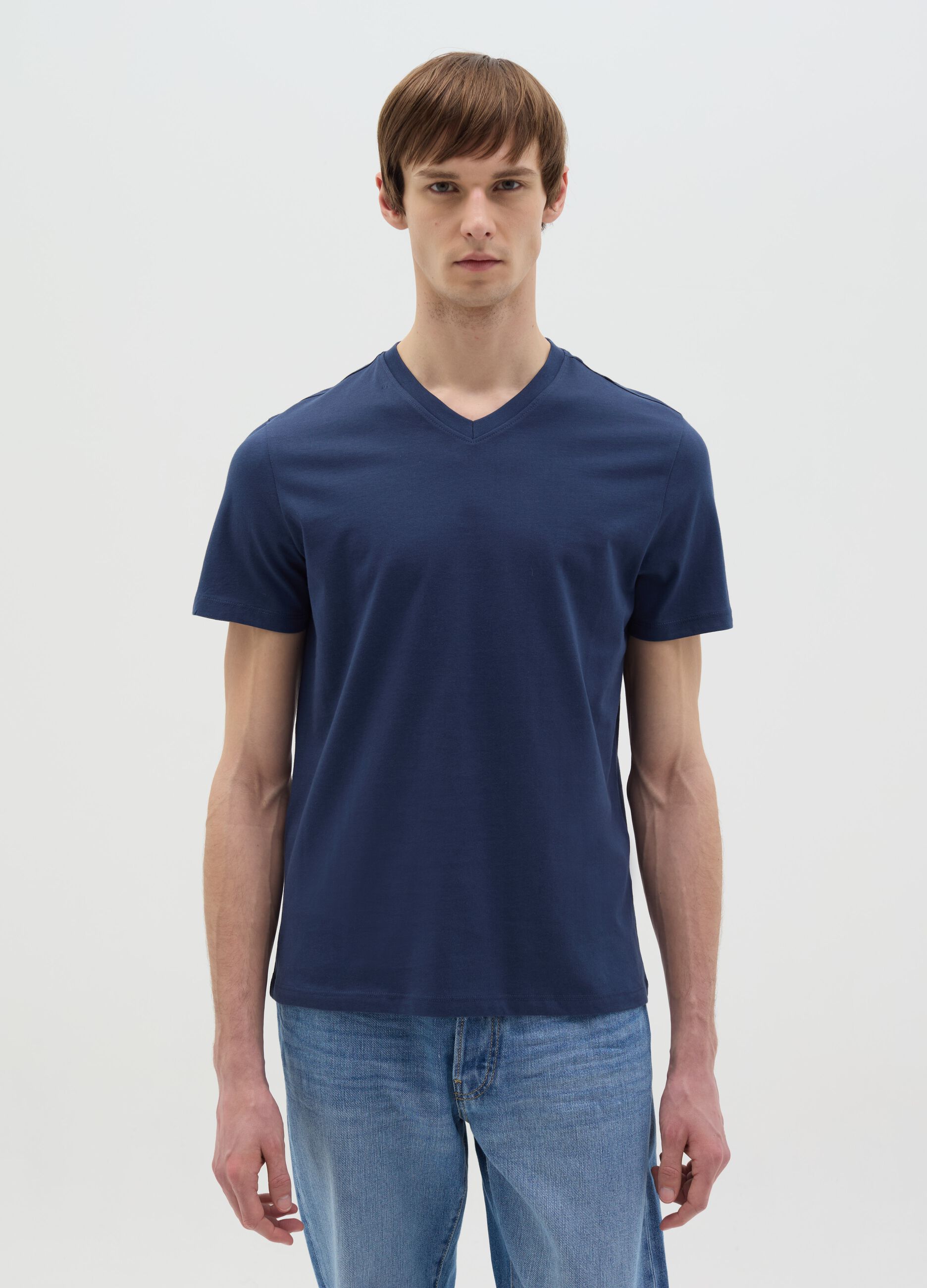 Organic cotton T-shirt with V neck