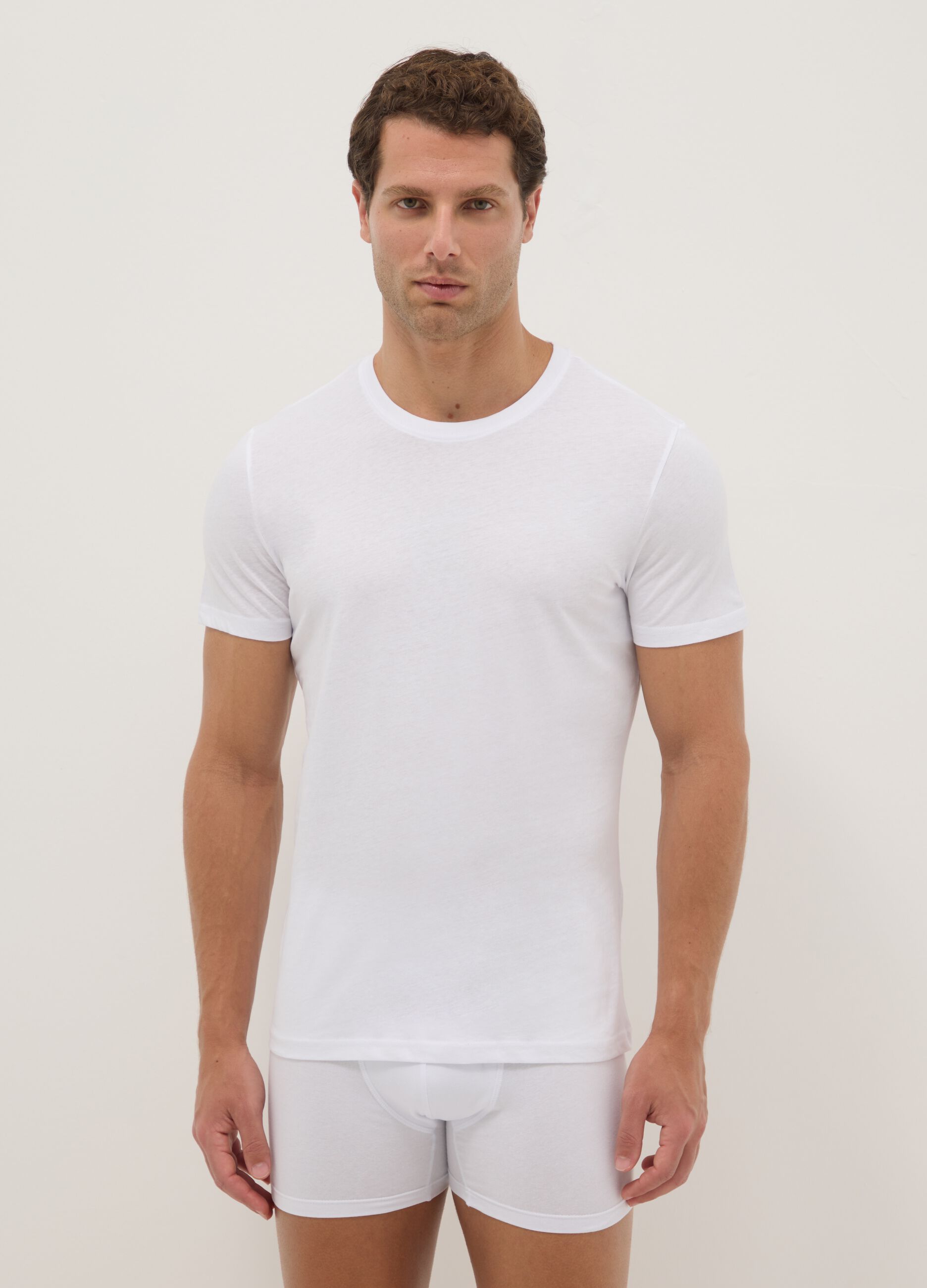 Tripack white crew neck T-shirts in pure cotton regular fit