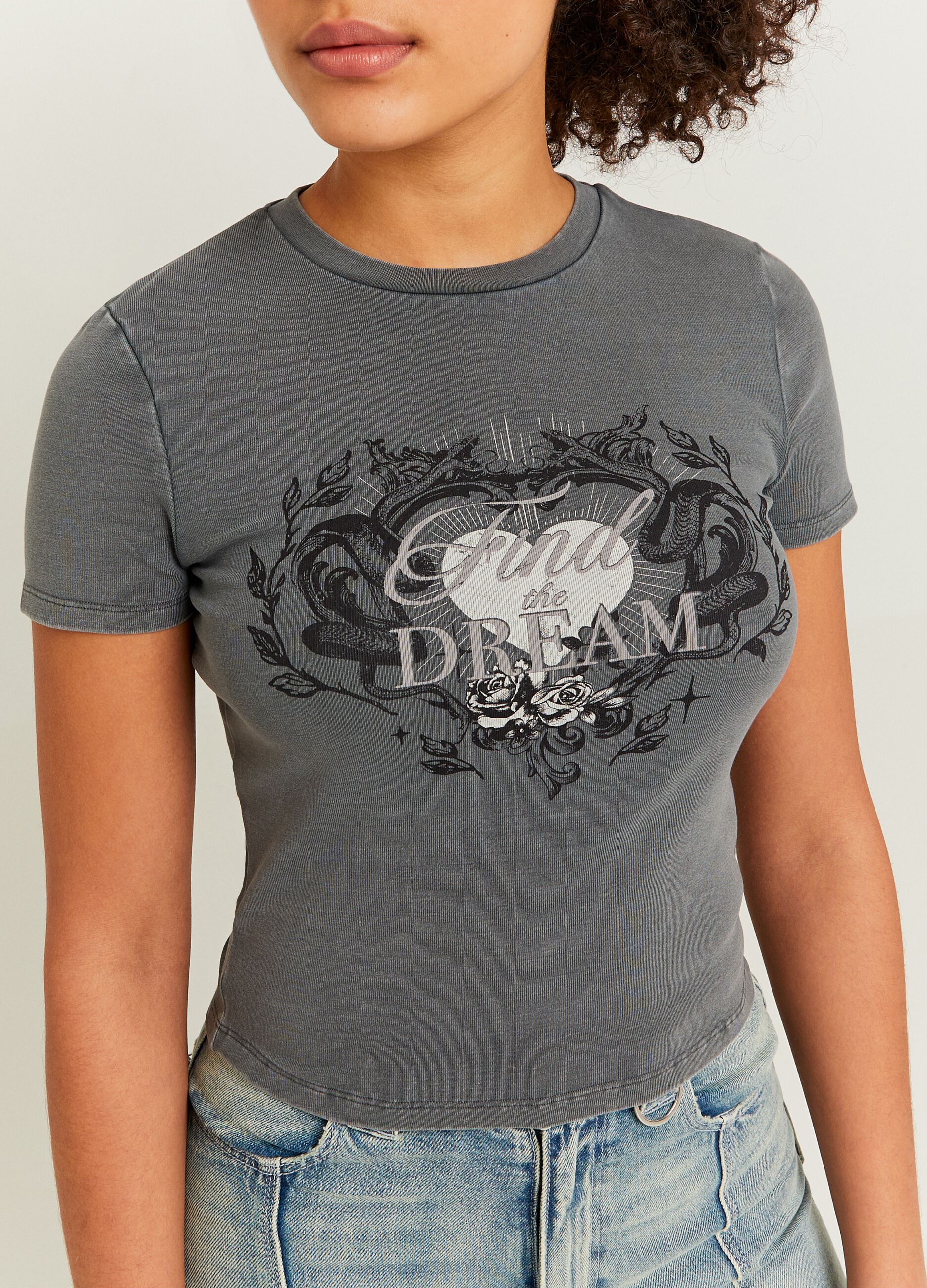 Cropped T-shirt with graphic print