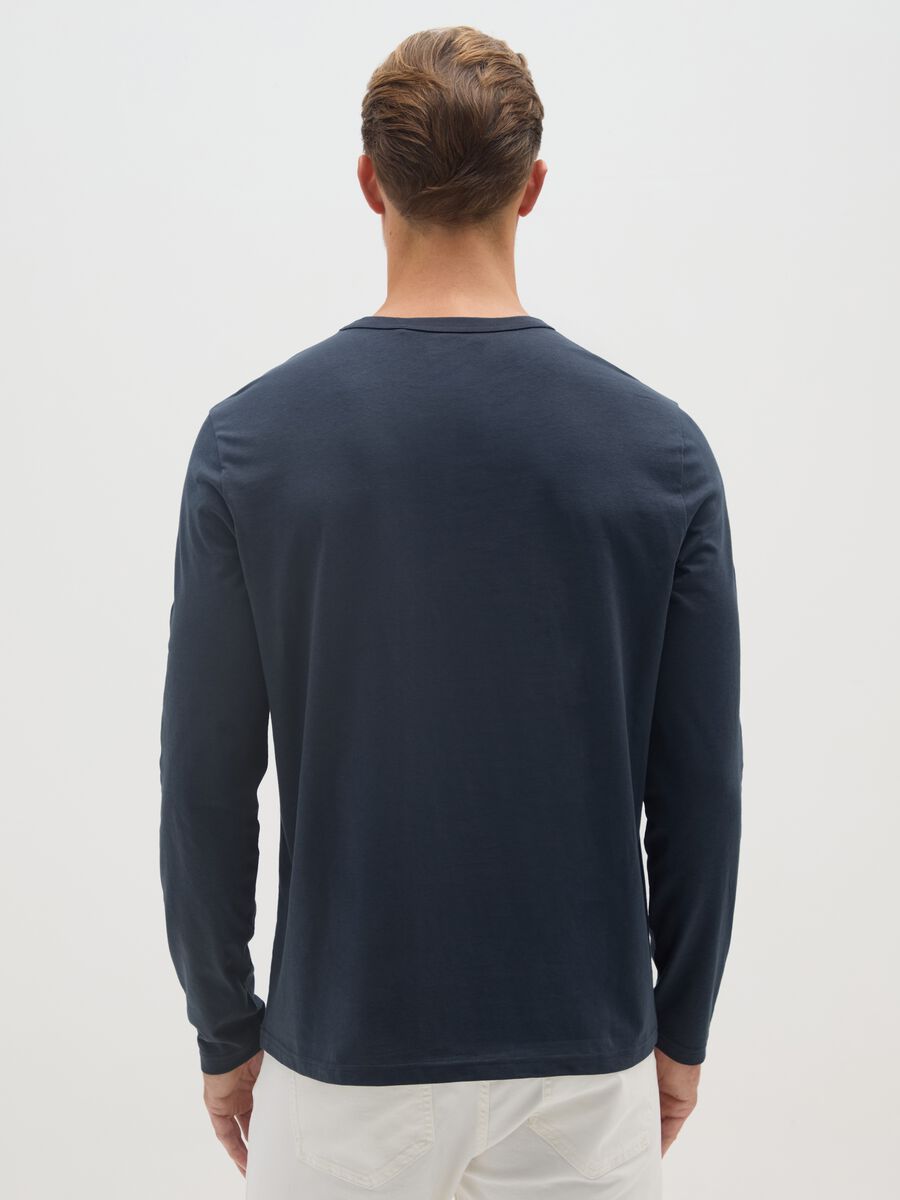 Blue long sleeve T-shirt in pure cotton, regular fit_2