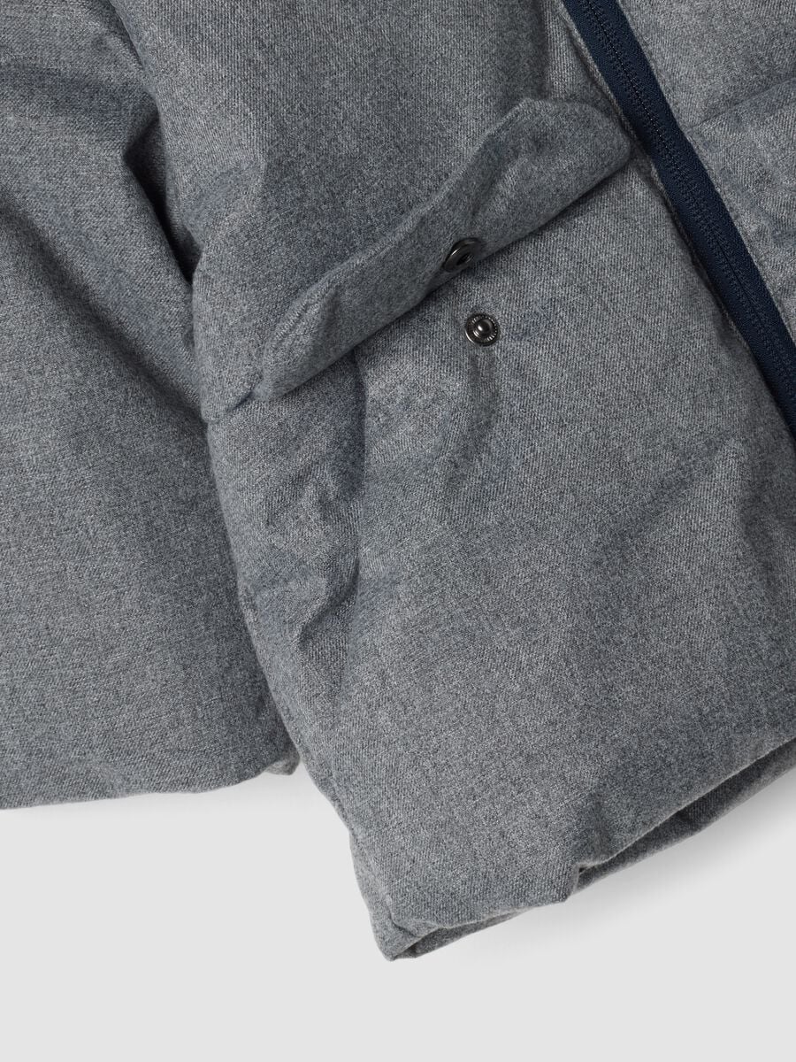 Long grey padded jacket with hood and zip_2