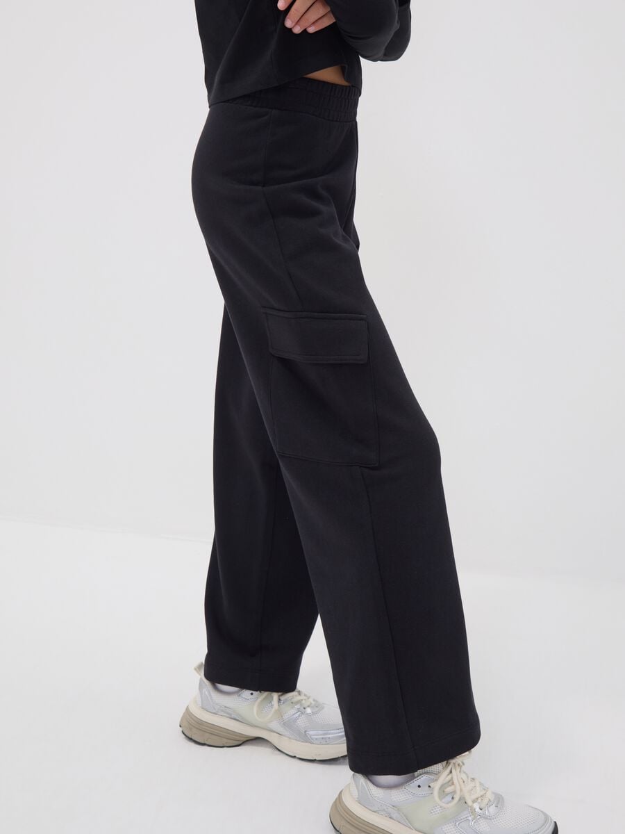 Black cotton culotte cargo trousers for girls_2