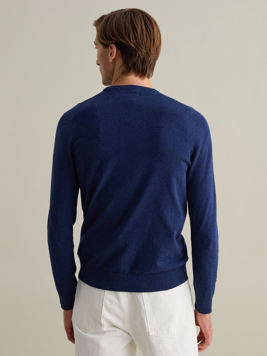Pullover con scollo rotondo_4