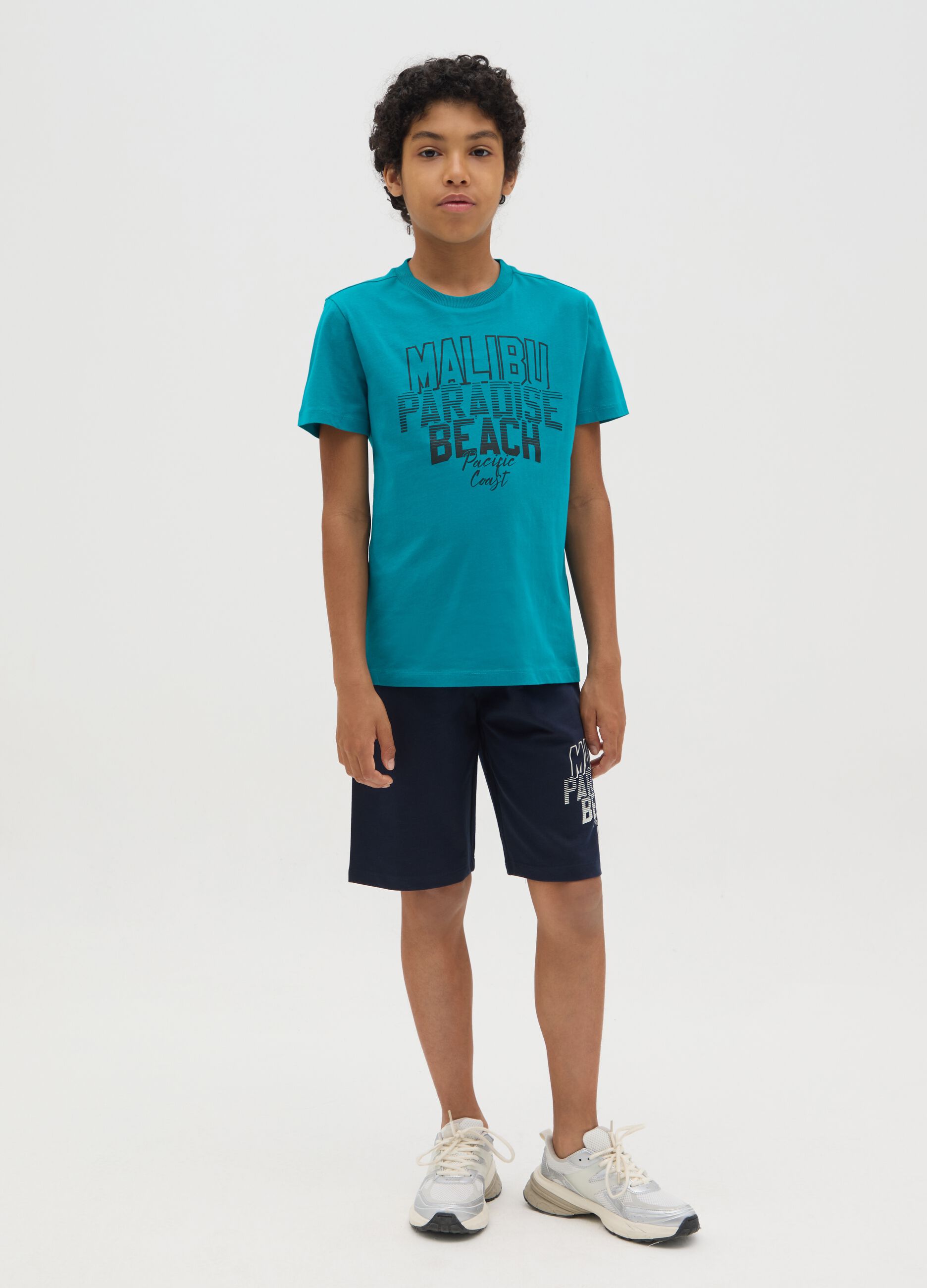 Blue shorts in 100% cotton