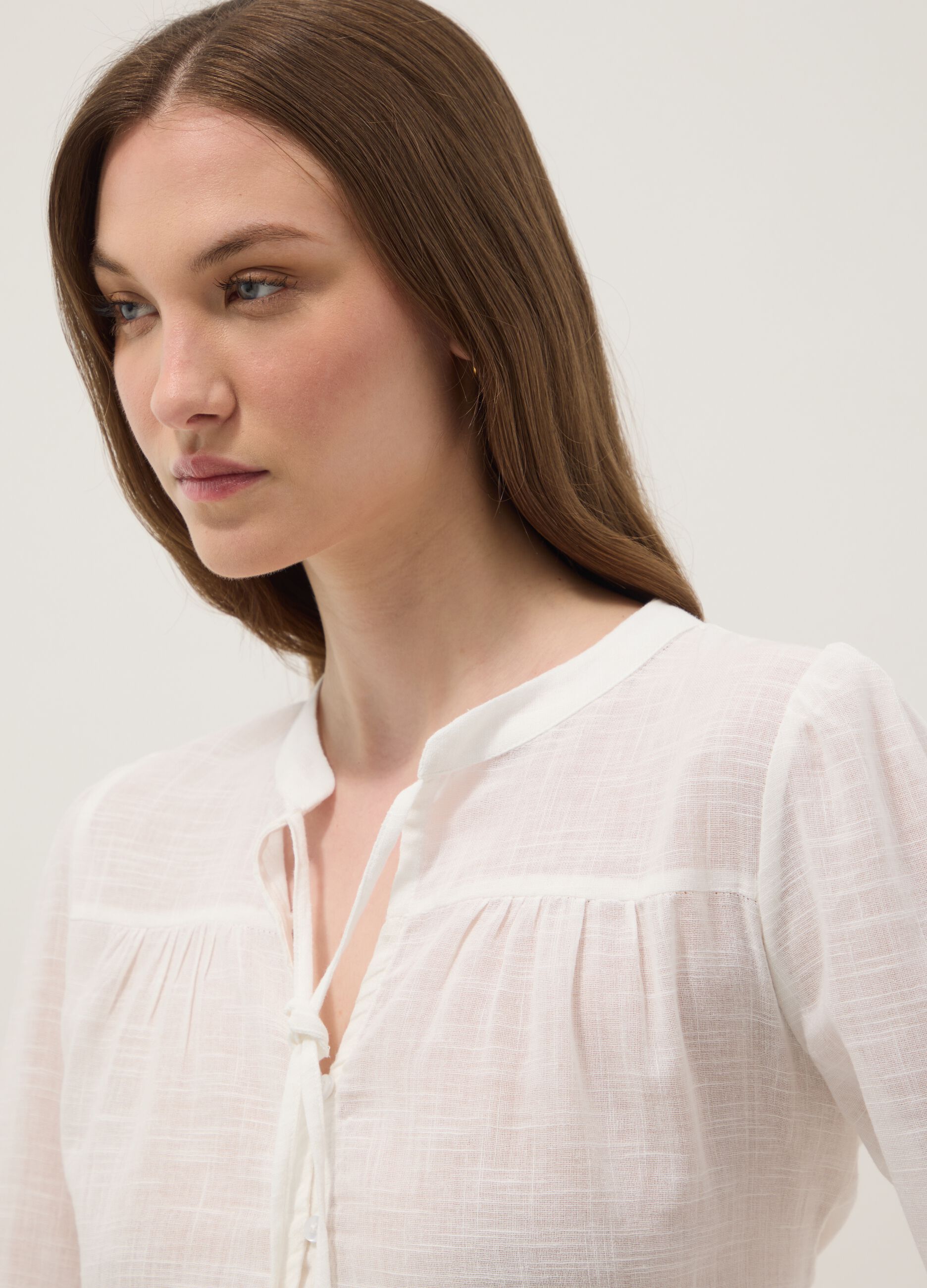White pure cotton tie-front shirt, regular fit