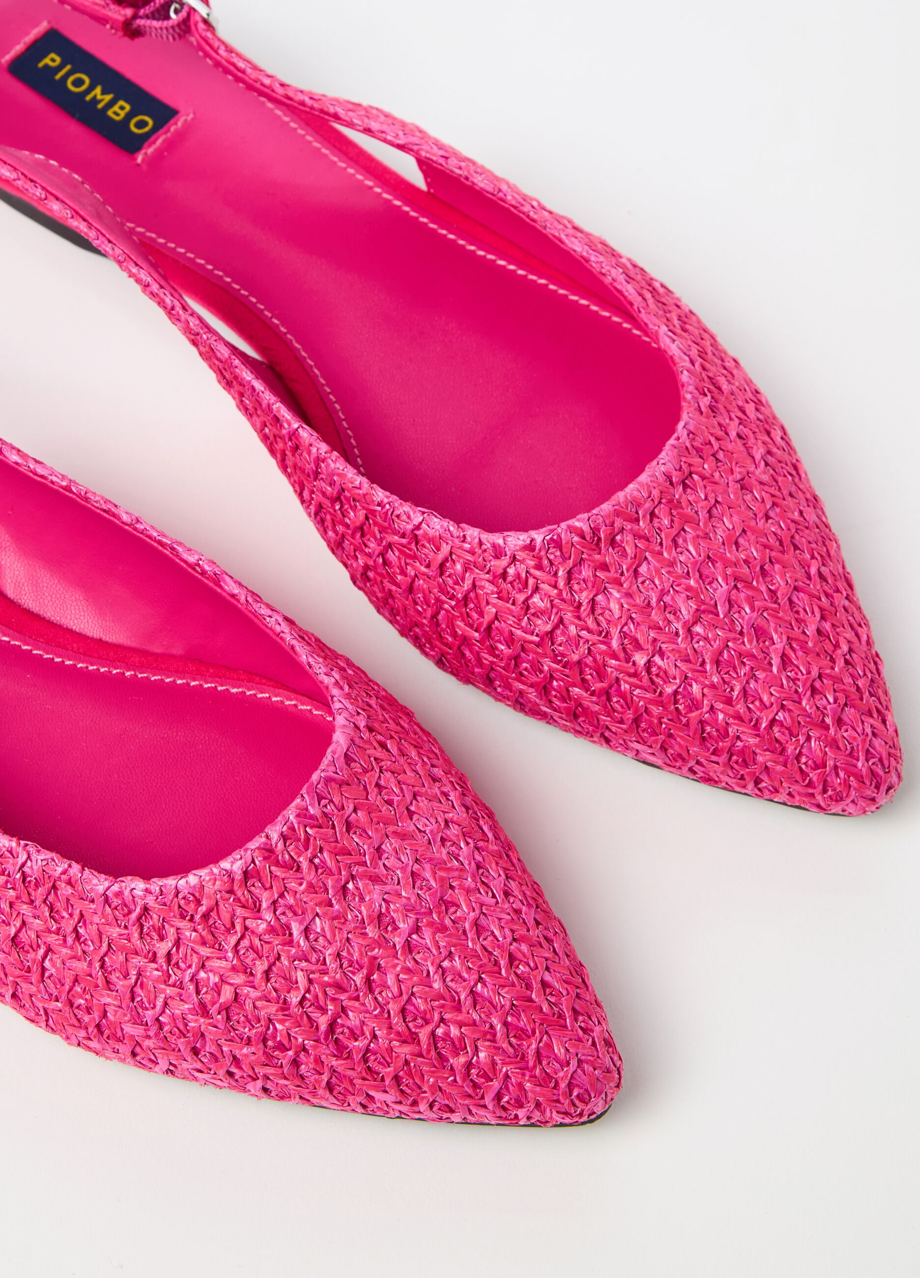 Slingbacks with cable-knit weave