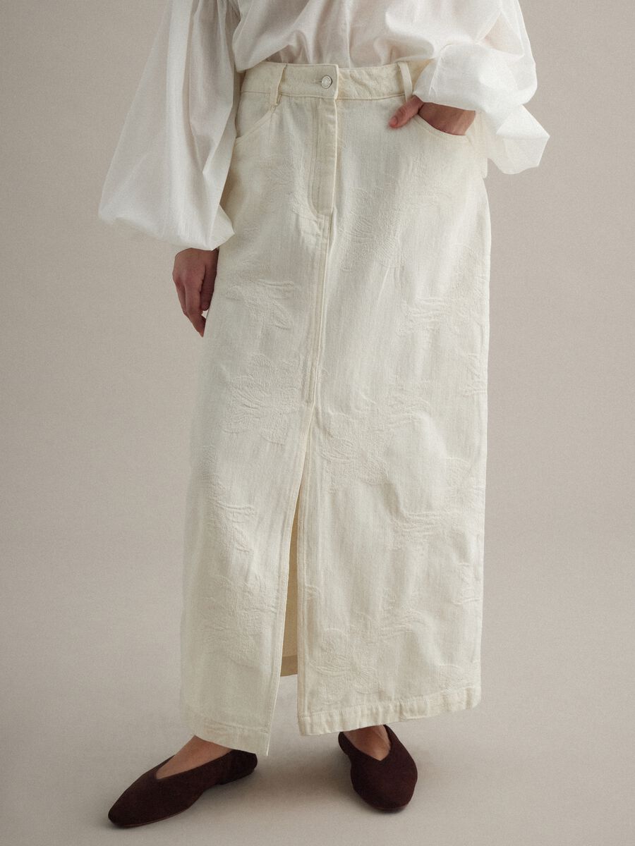 White pure cotton long skirt regular fit with elastic waistband_2