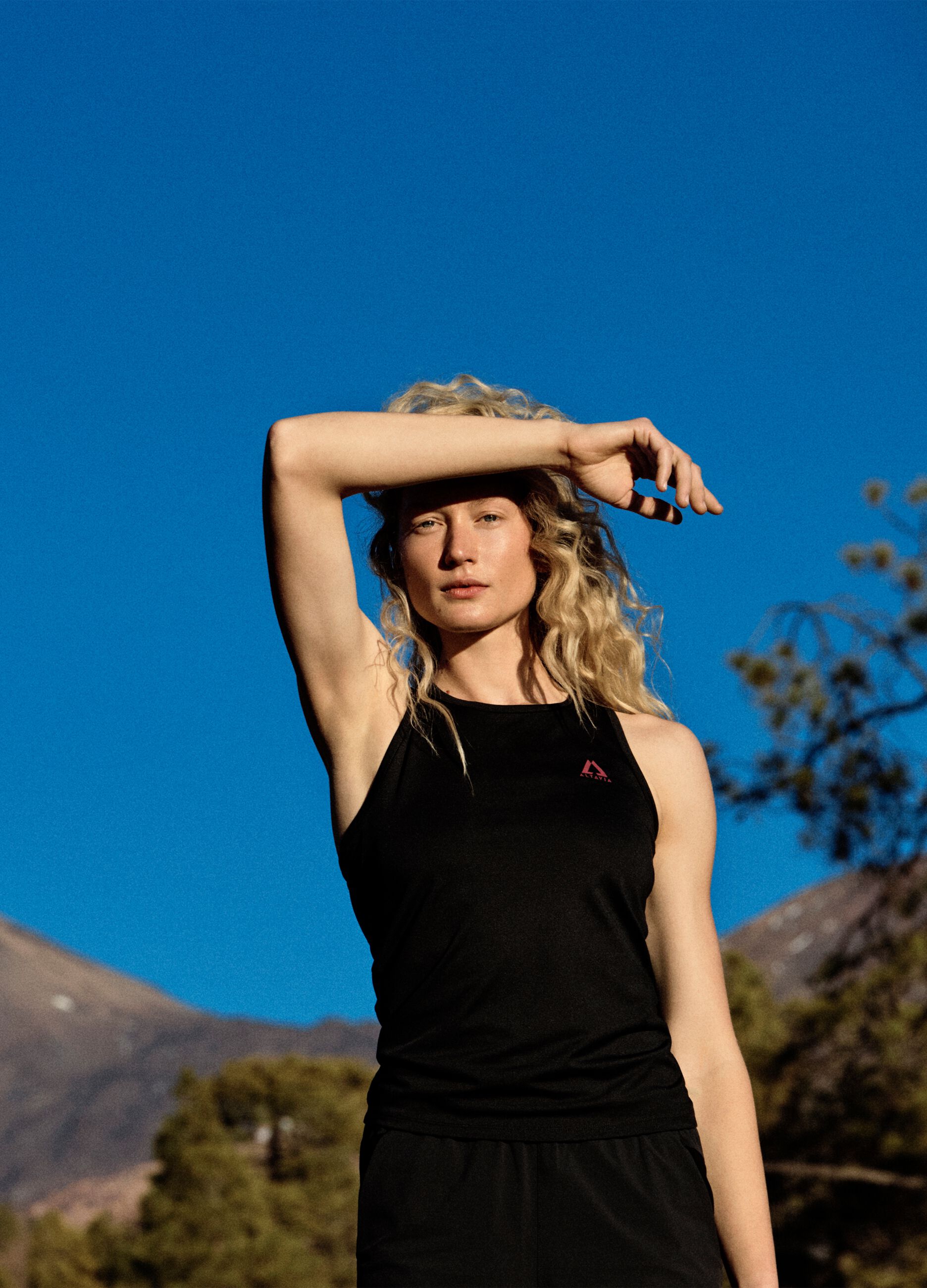 ALTAVIA WITH DEBORAH COMPAGNONI technical sports vest