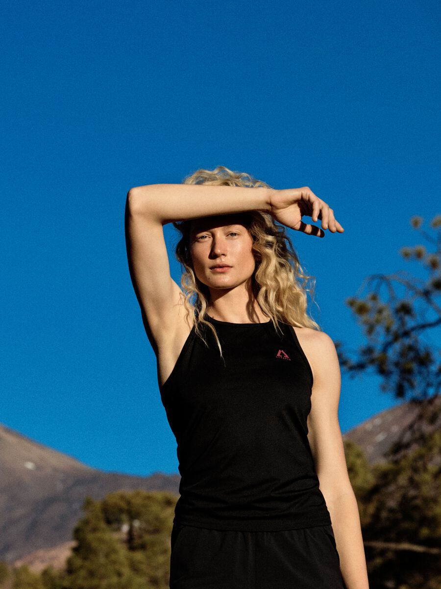 ALTAVIA WITH DEBORAH COMPAGNONI technical sports vest_7