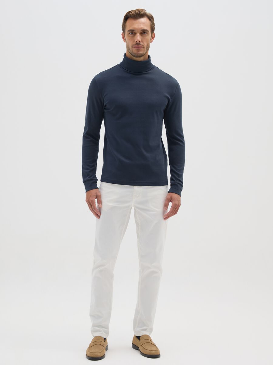 T-shirt nera a maniche lunghe in cotone_1