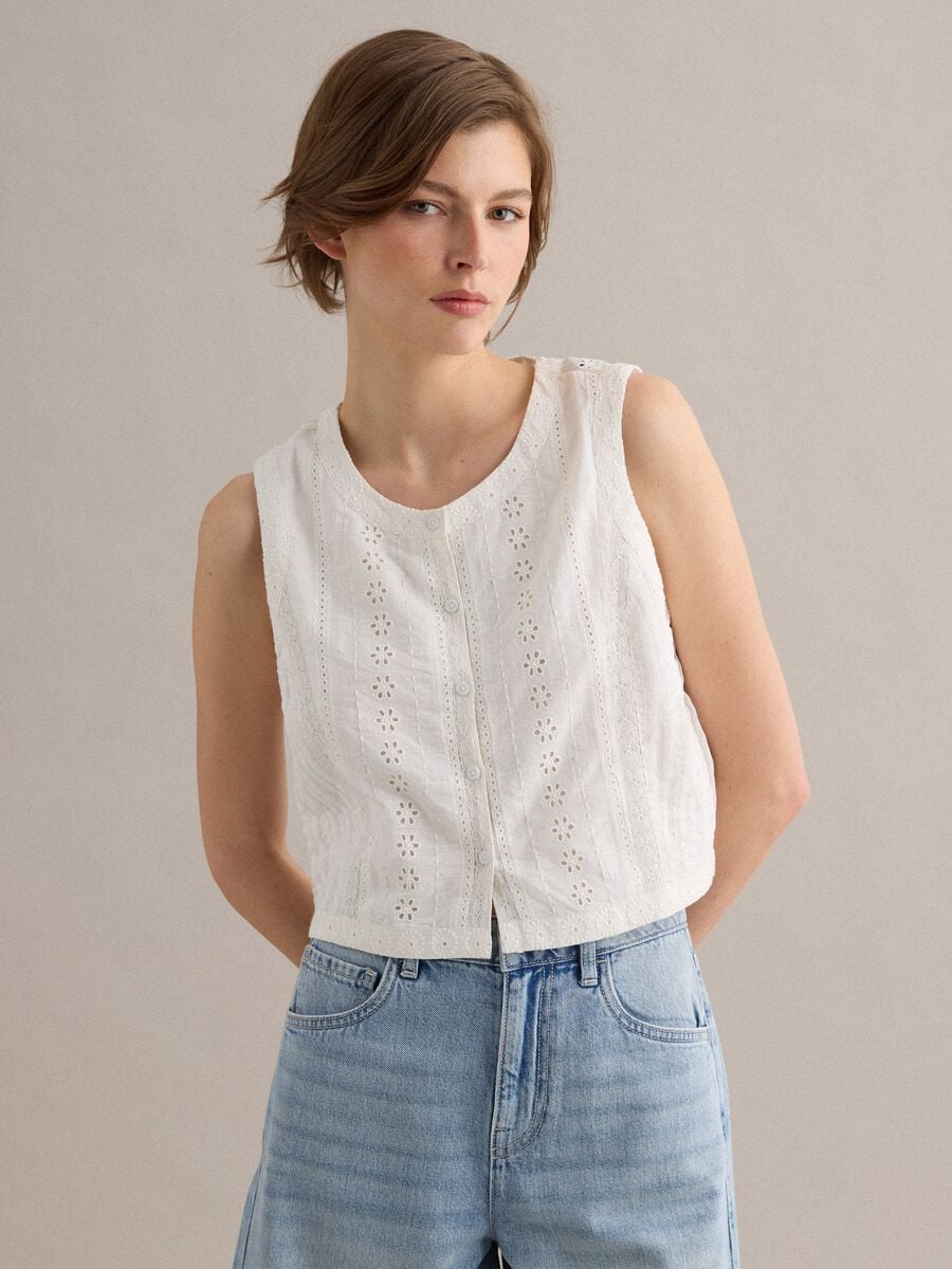 White pure cotton broderie anglaise top_0
