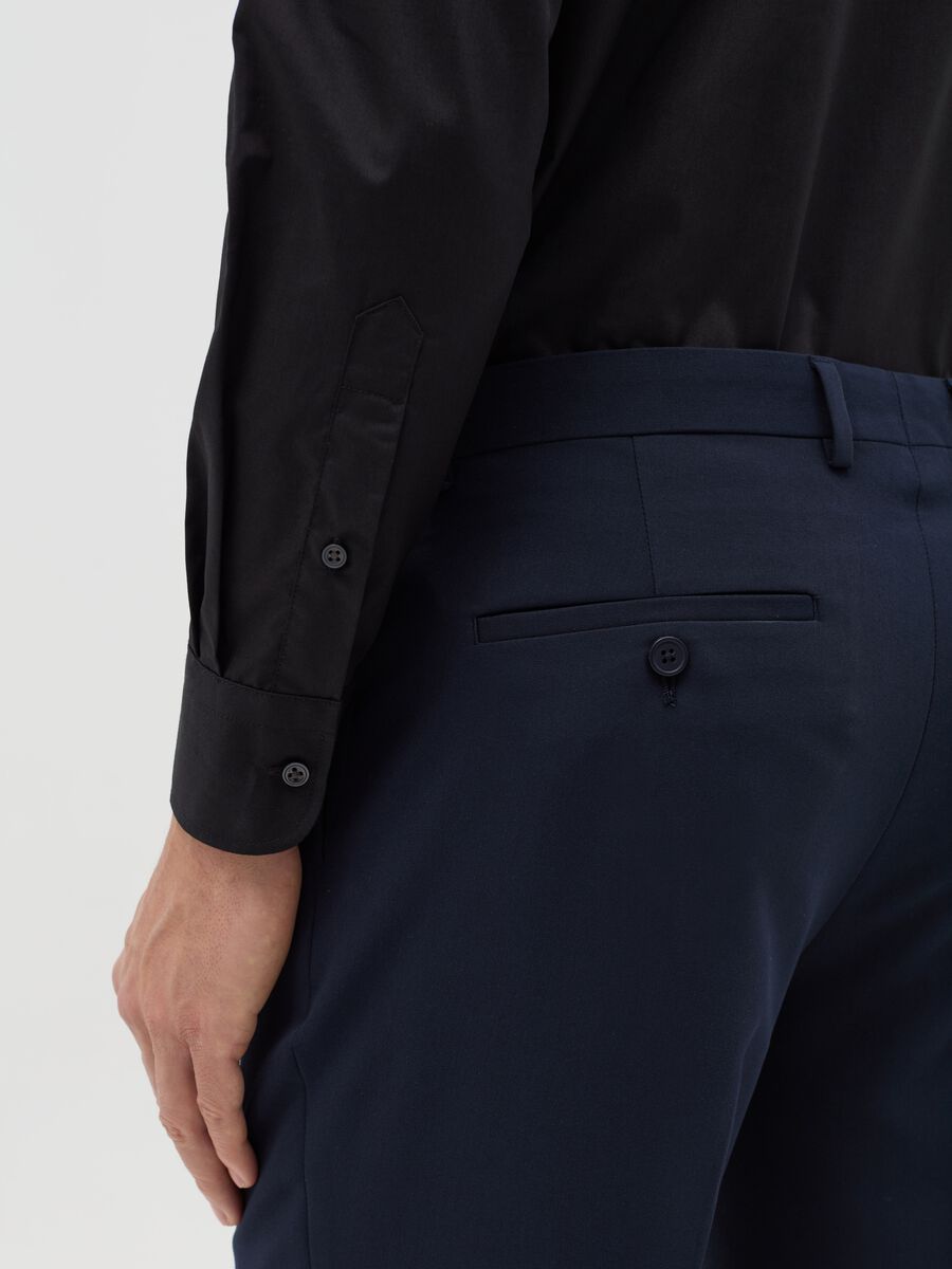 Regular-fit easy-iron shirt with button-down collar_3