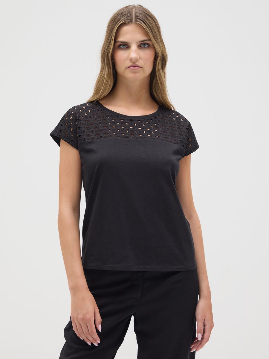 Women's black pure cotton regular fit T-shirt_0
