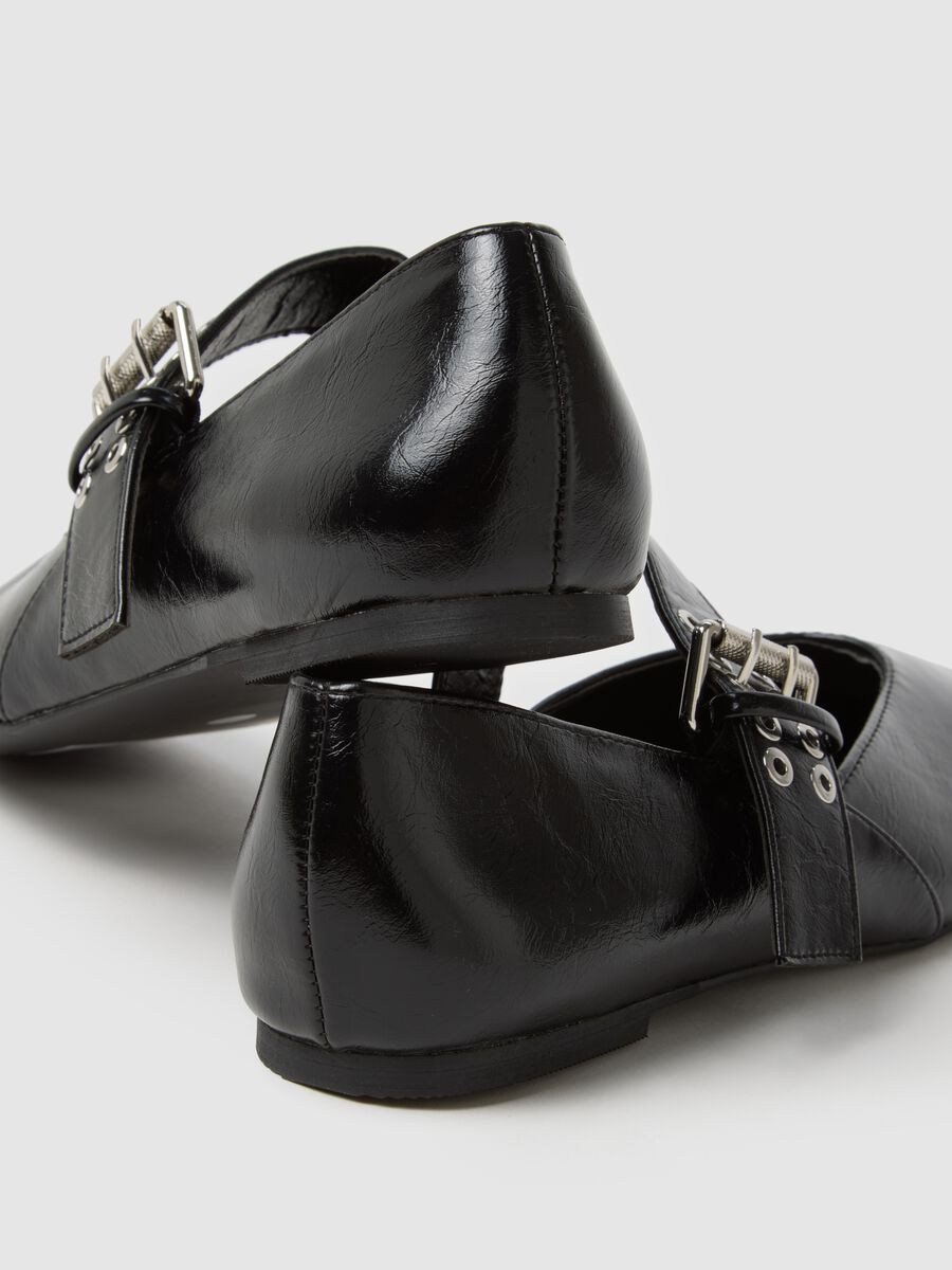 Black ballet flats with buckle_1