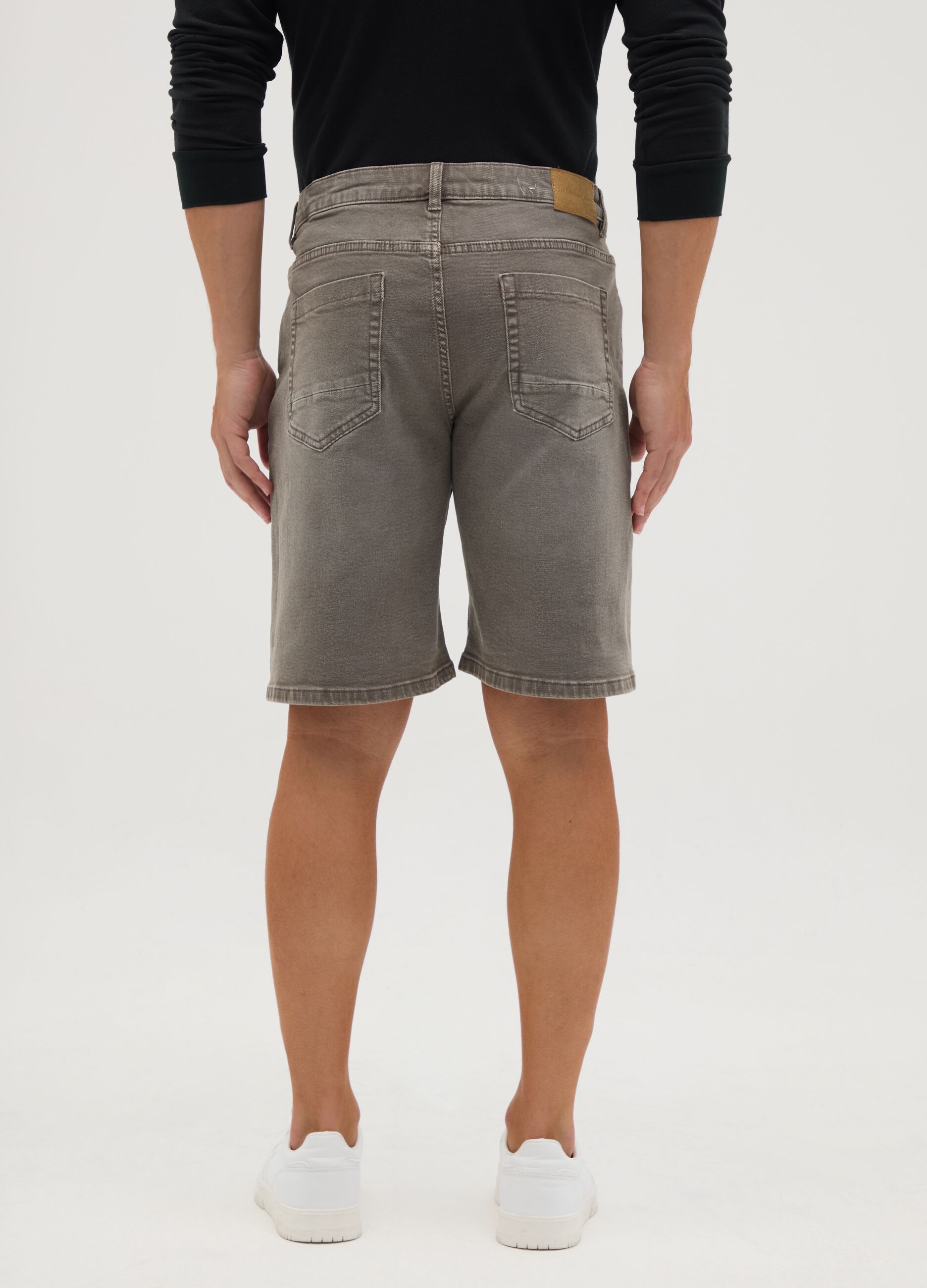 Men's grey denim regular fit shorts