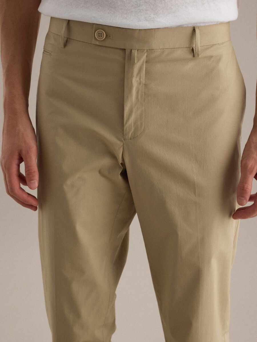 Pantaloni in cotone elasticizzato beige regular fit_4