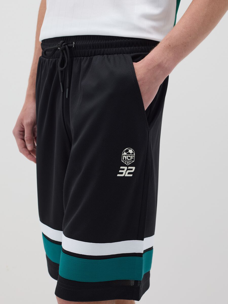 Black Bermuda joggers with NFC print_3