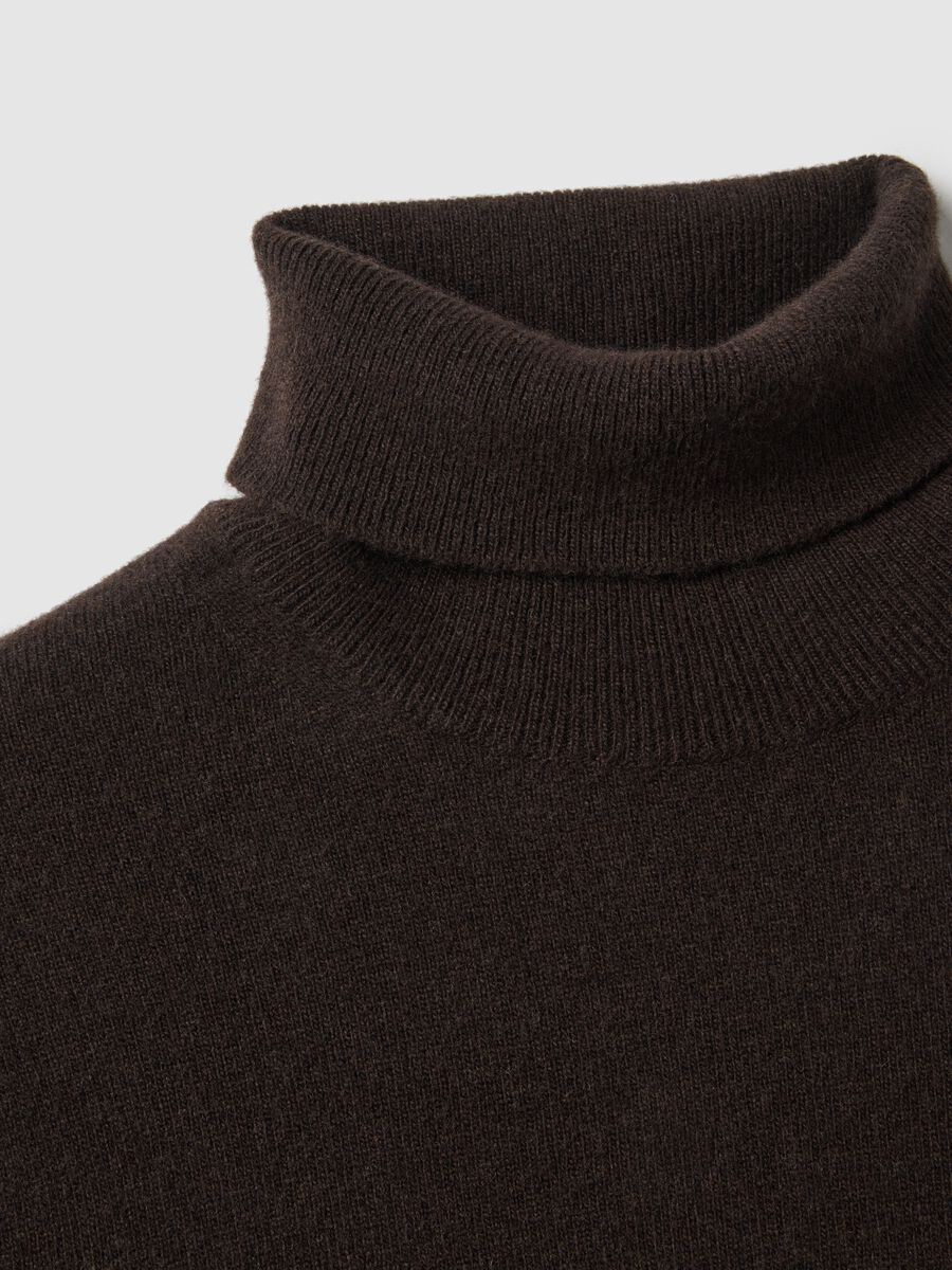 Brown high-neck lambswool turtleneck regular fit_1