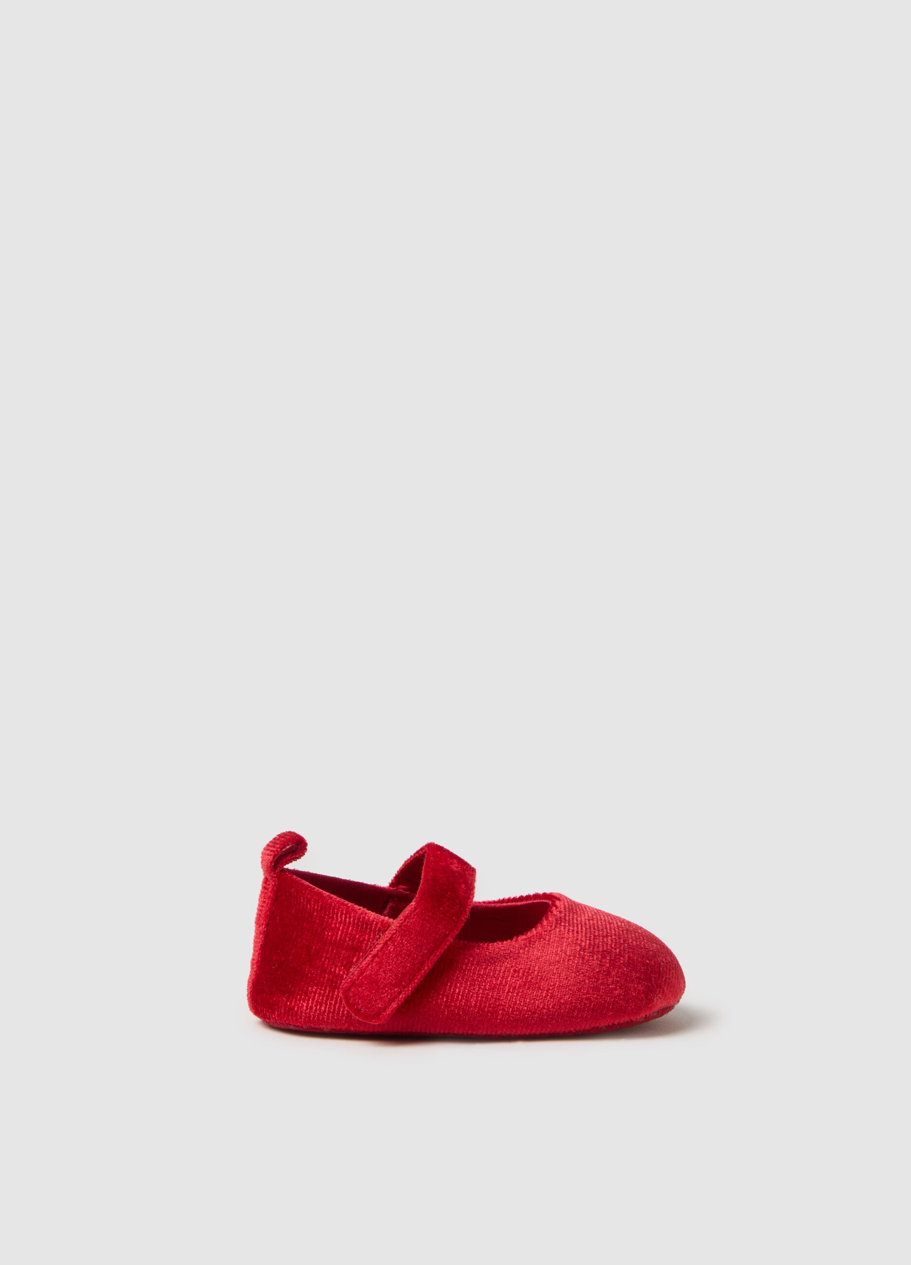 Red baby shoes with strap