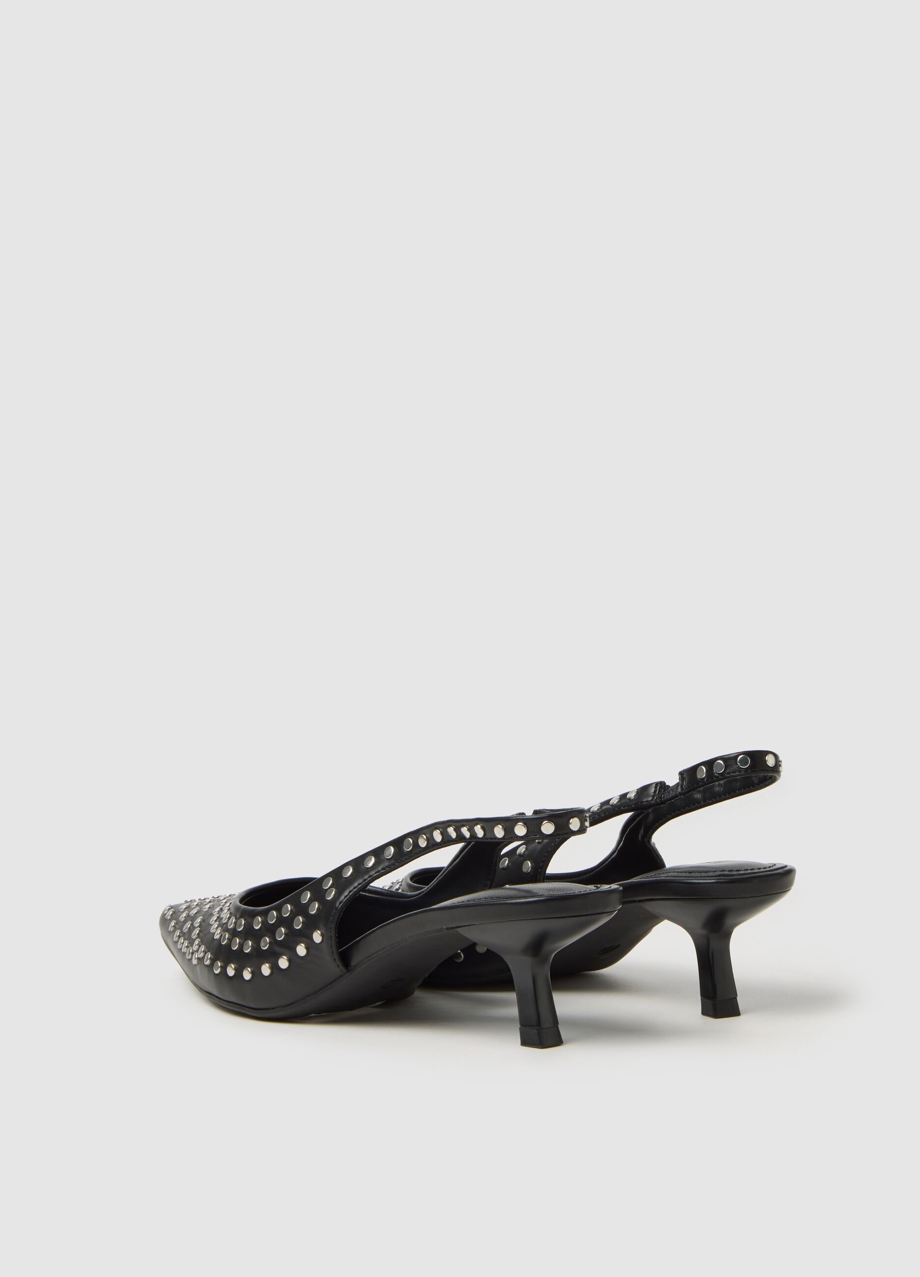 Scarpe slingback in vera pelle nere con borchie