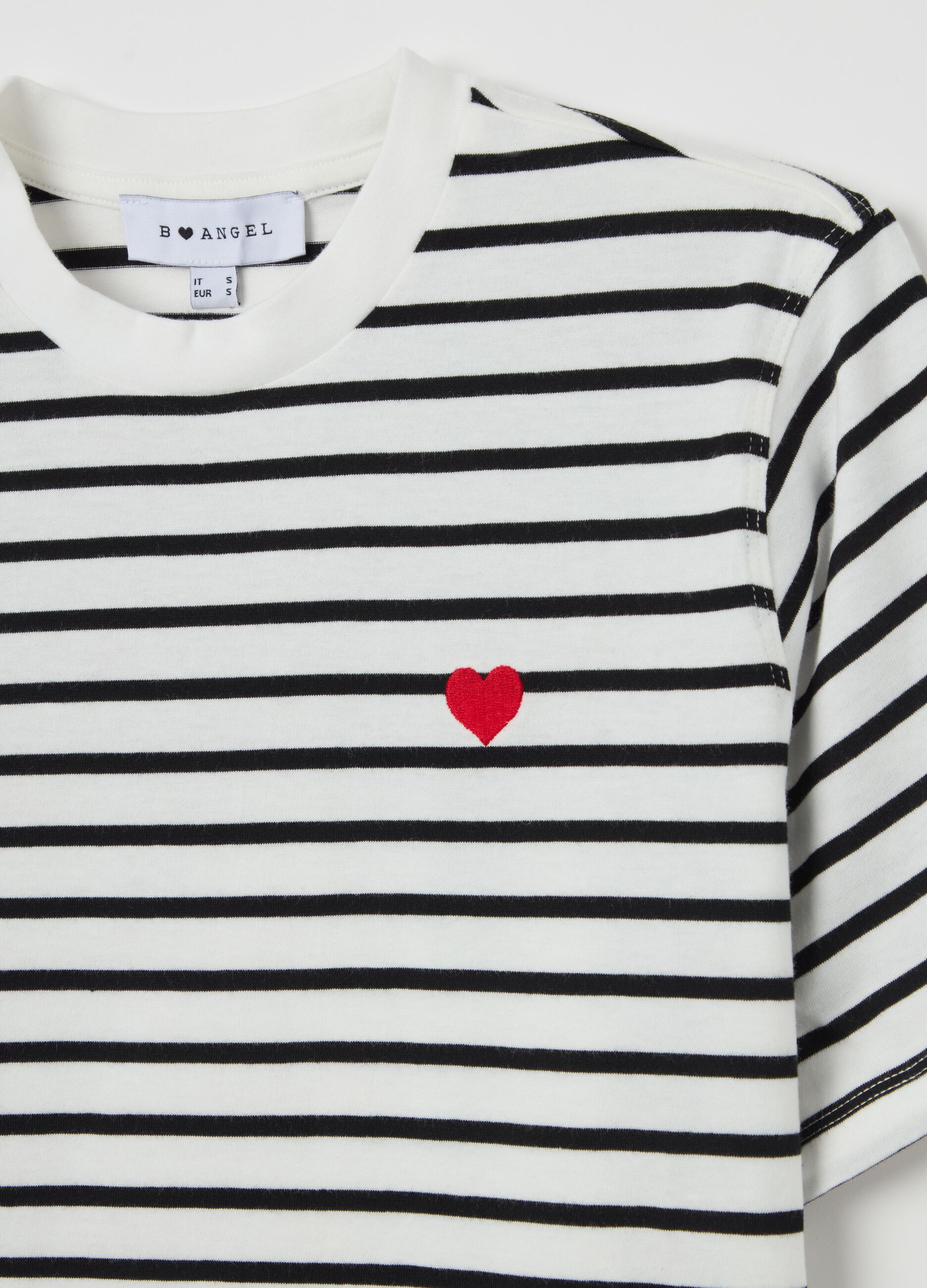 T-shirt in cotone con ricamo