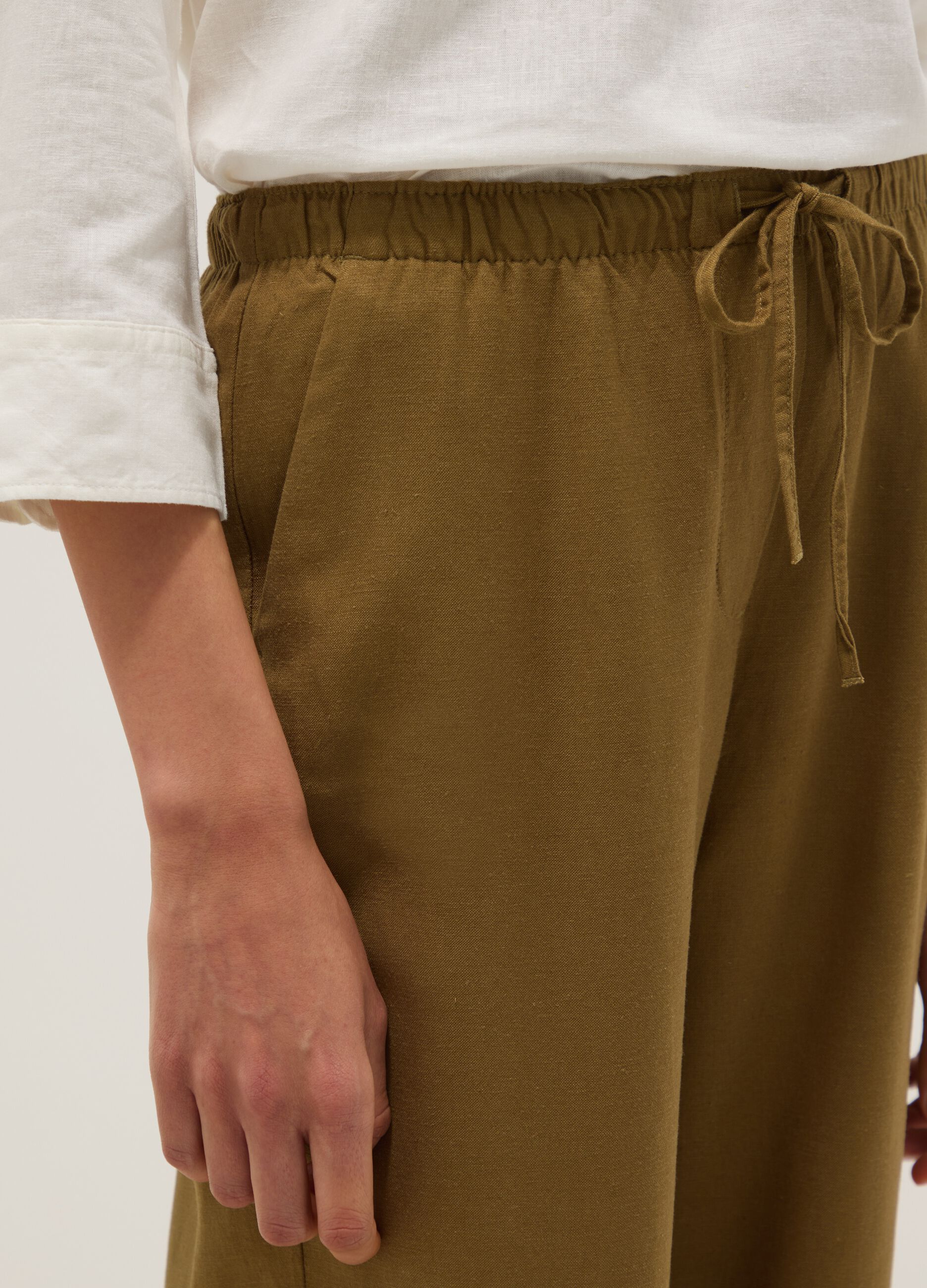Brown viscose-linen blend straight-fit trousers with drawstring