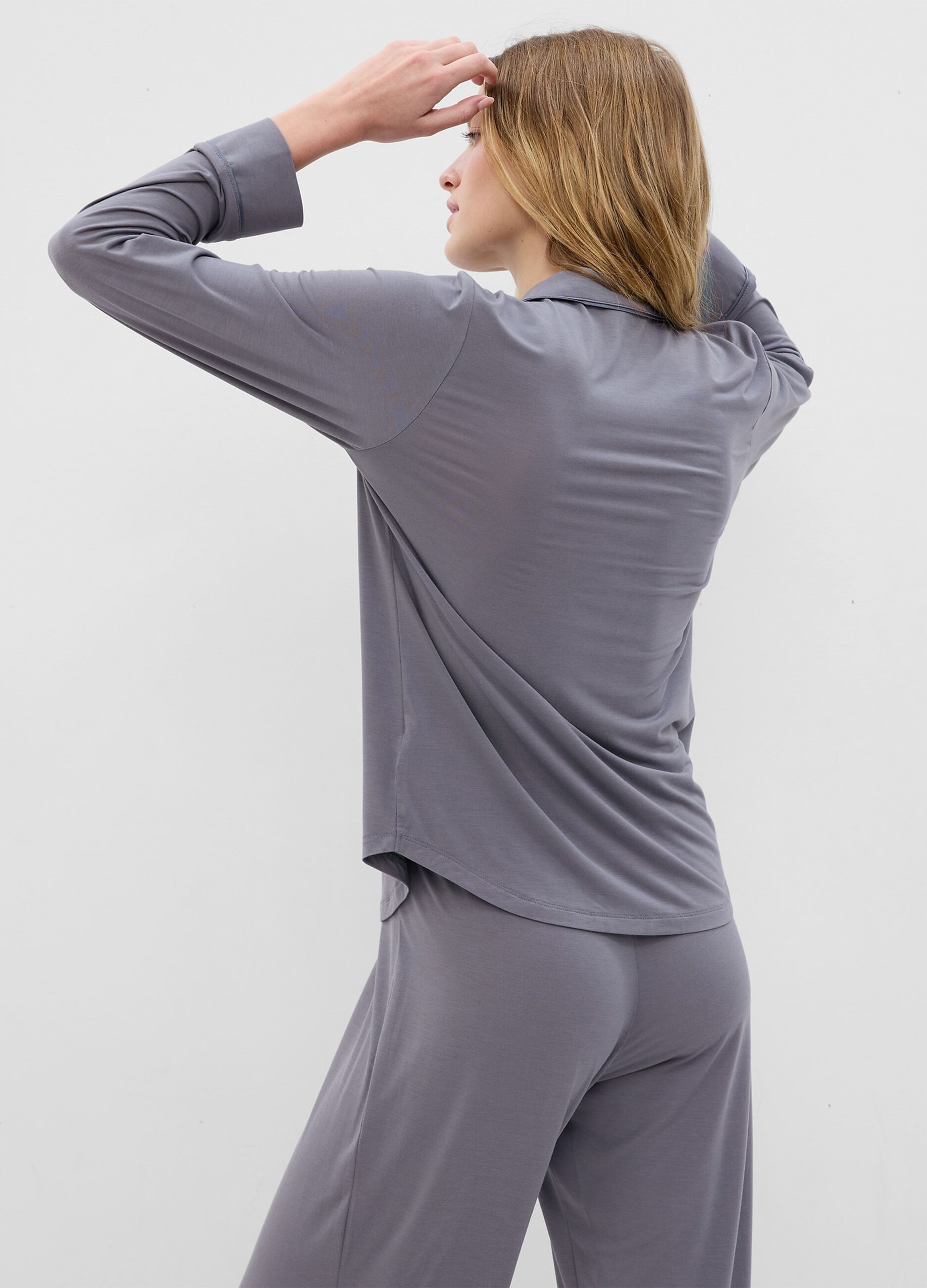Pyjama top with contrasting piping