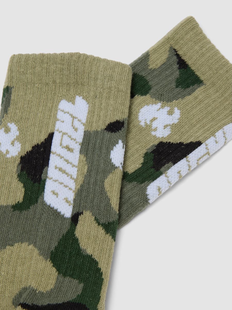 Calze sportive verdi in cotone elasticizzato camouflage_1