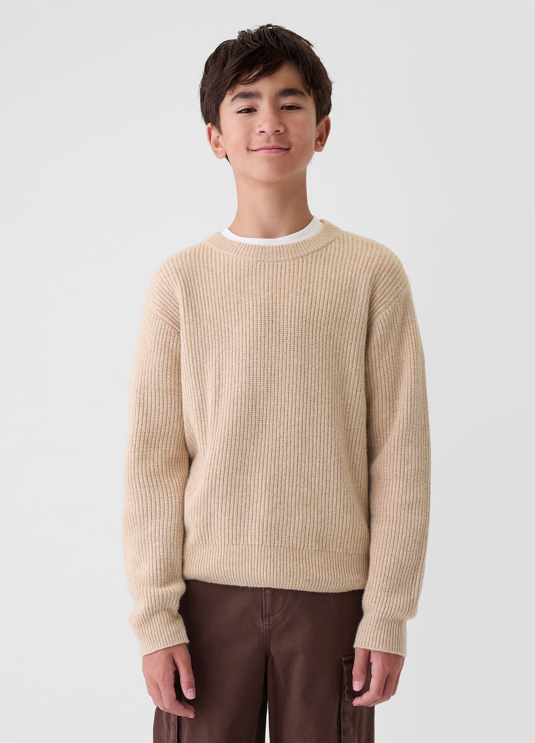 Pullover with ribbed design